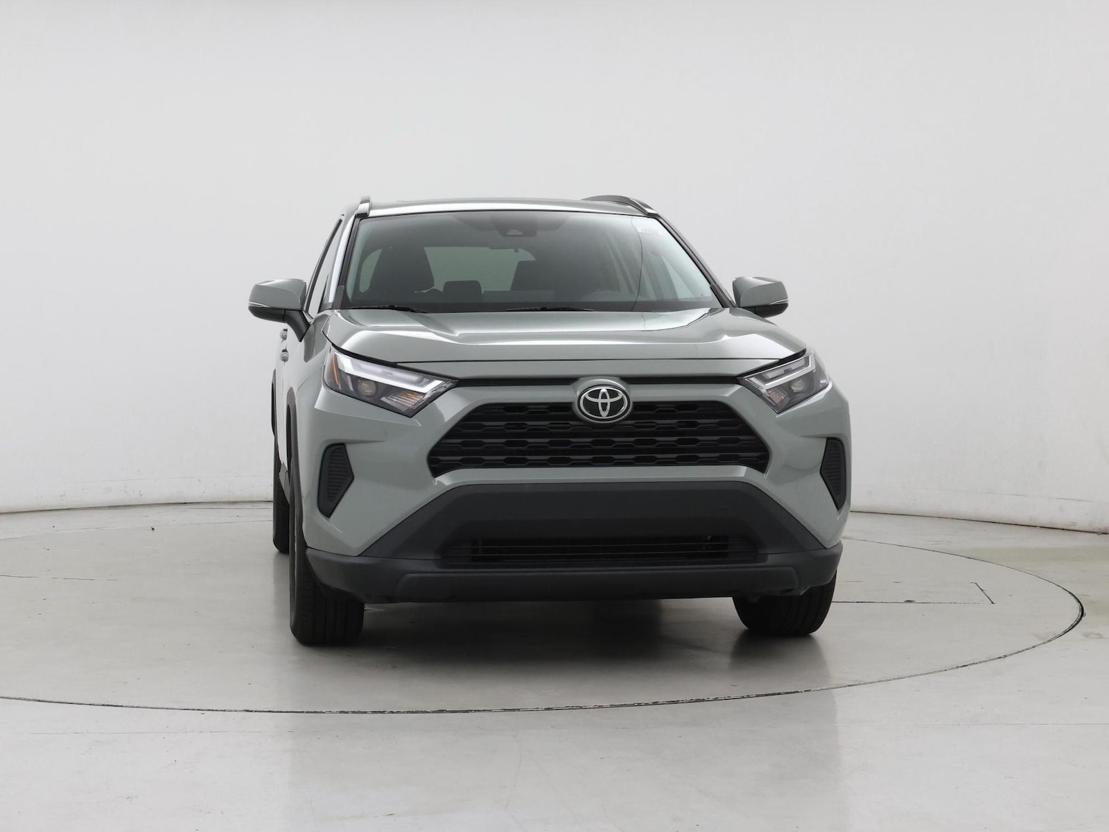 2022 Toyota RAV4 XLE - Photo 6
