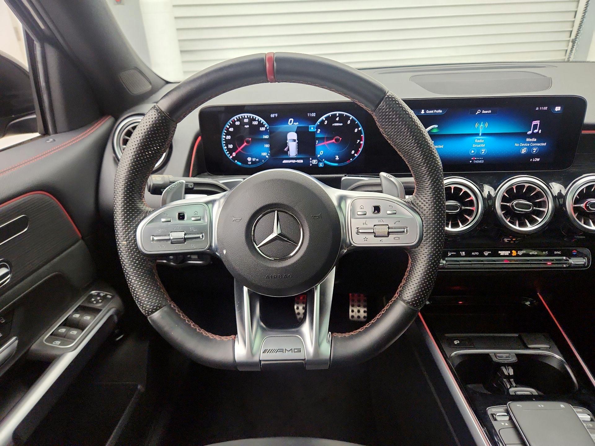 Thumbnail: 2022 Mercedes-Benz GLB - 10