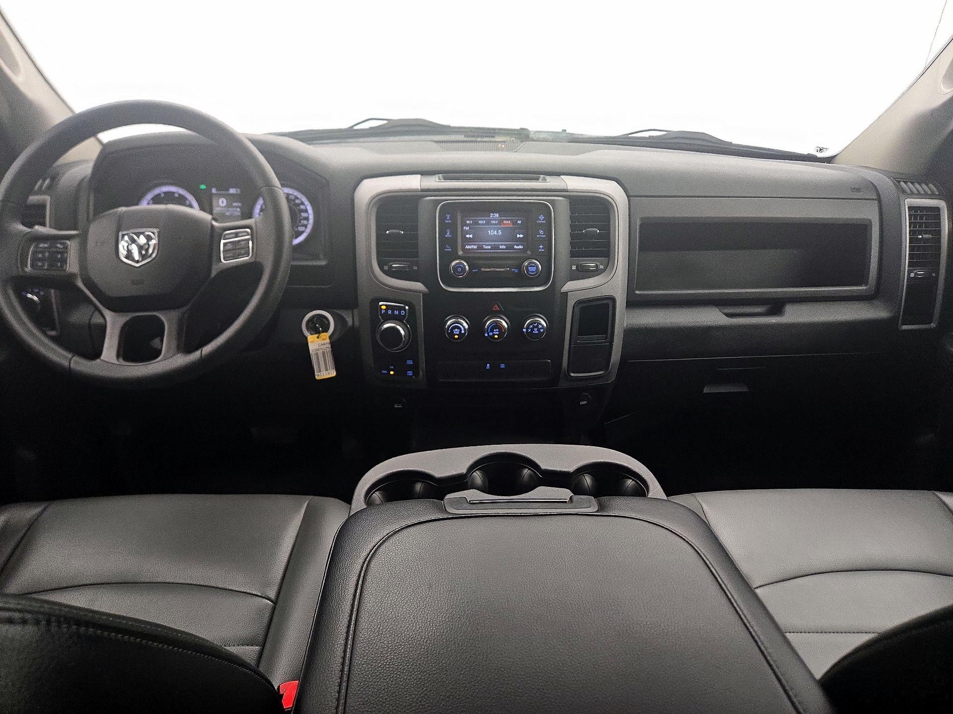 Thumbnail: 2021 RAM 1500 Classic - 9