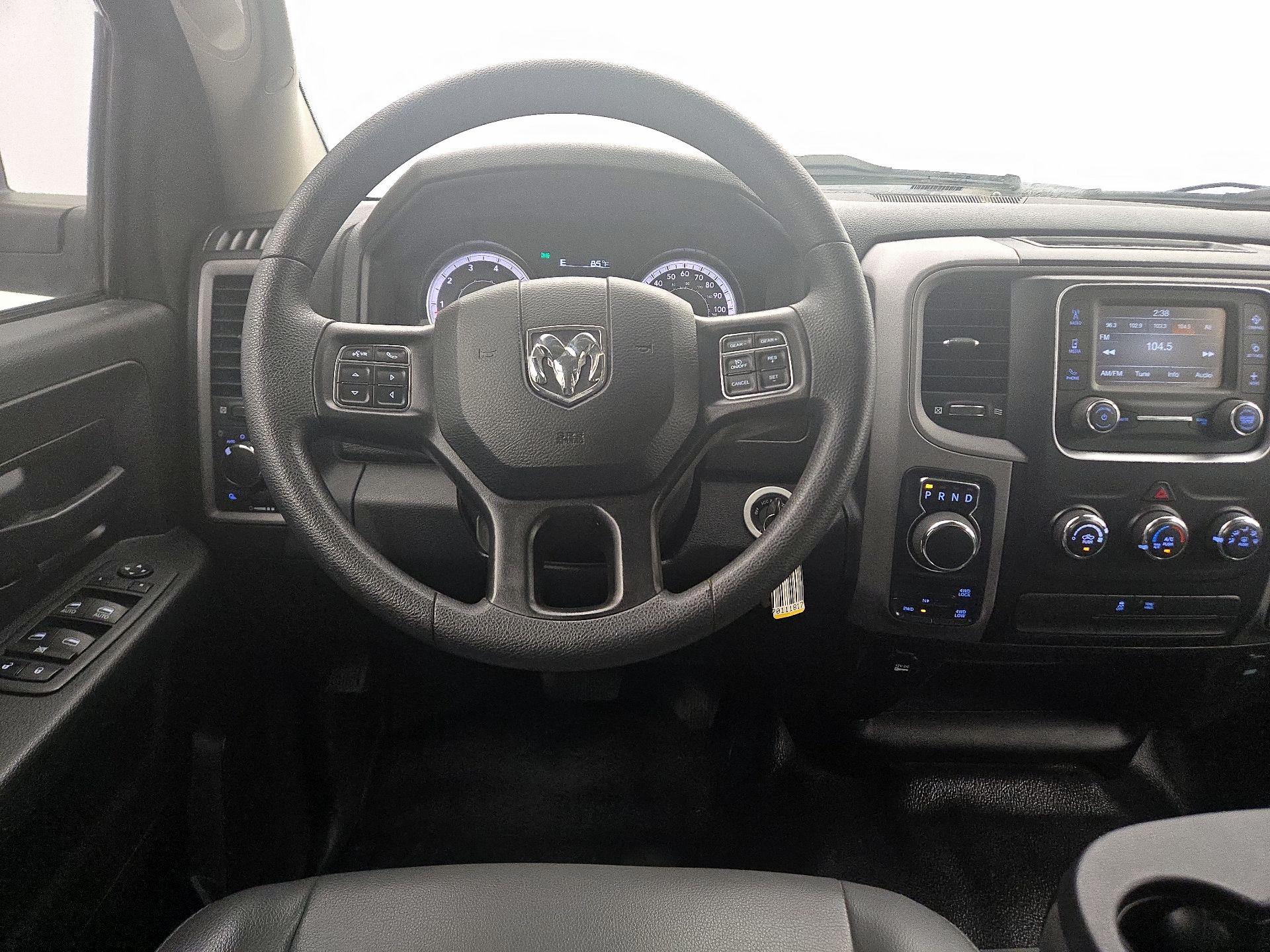 Thumbnail: 2021 RAM 1500 Classic - 10