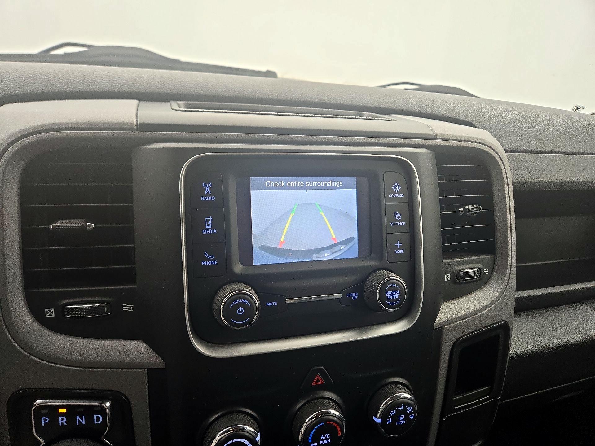 Thumbnail: 2021 RAM 1500 Classic - 14