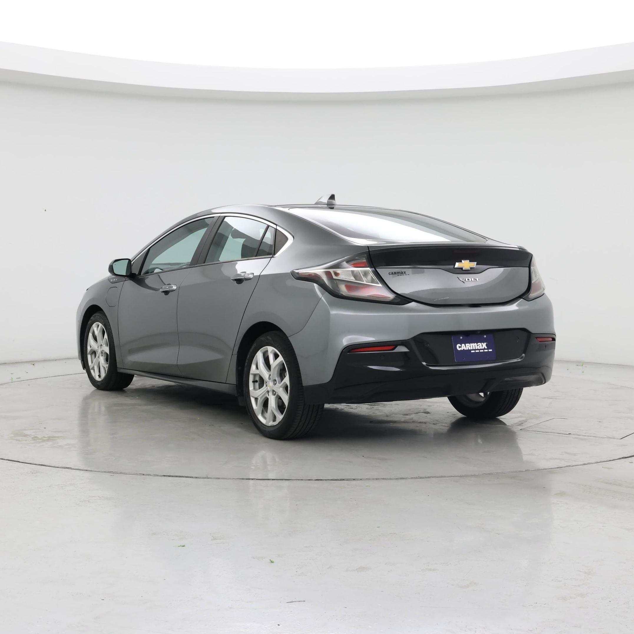 Thumbnail: 2017 Chevrolet Volt - 2