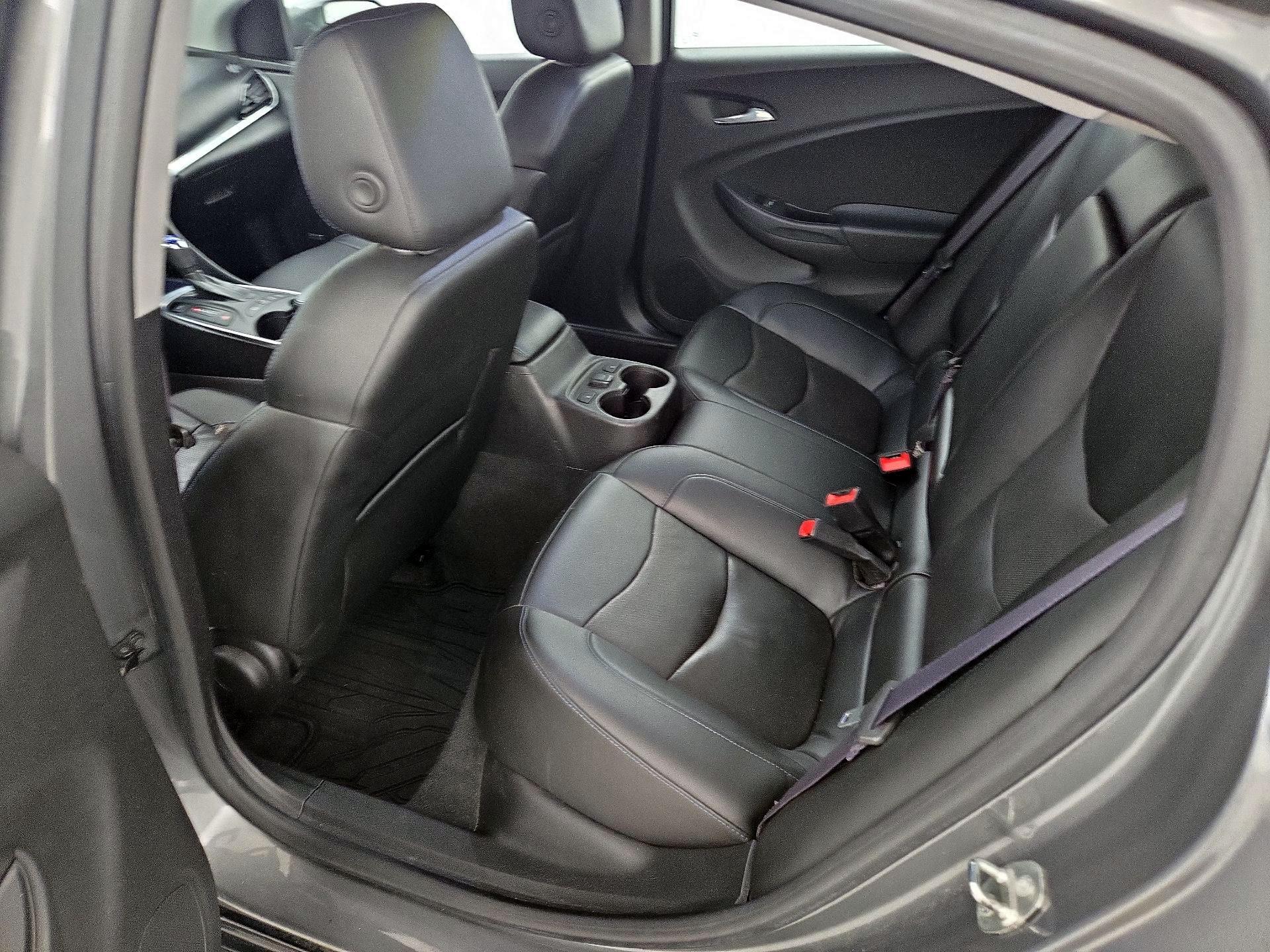 Thumbnail: 2017 Chevrolet Volt - 20