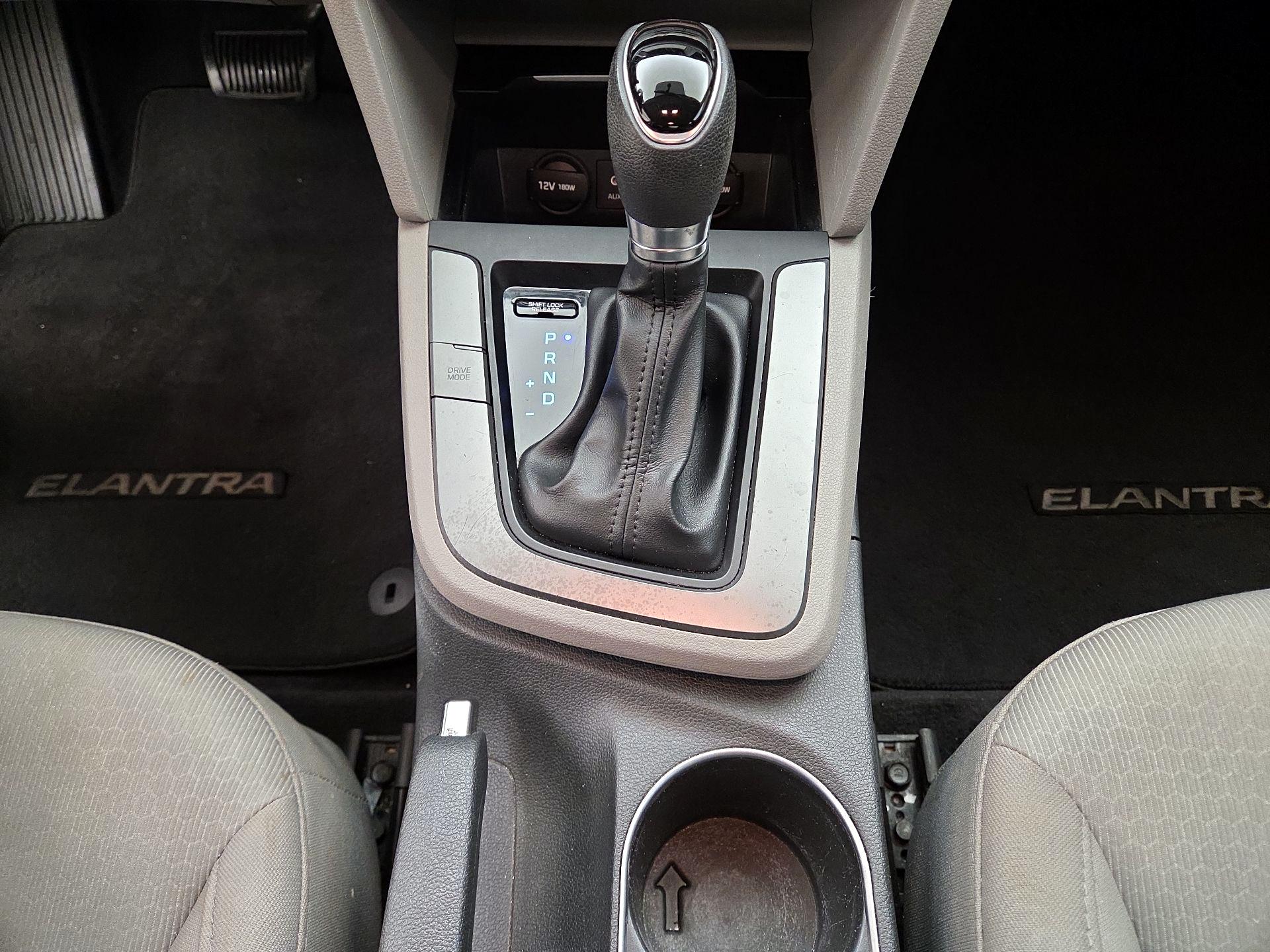 Thumbnail: 2017 Hyundai Elantra - 17