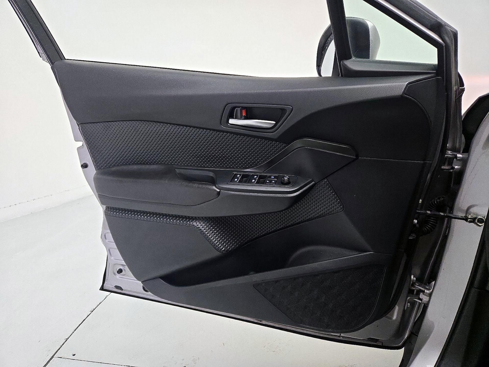 2018 Toyota C-HR XLE - Photo 11