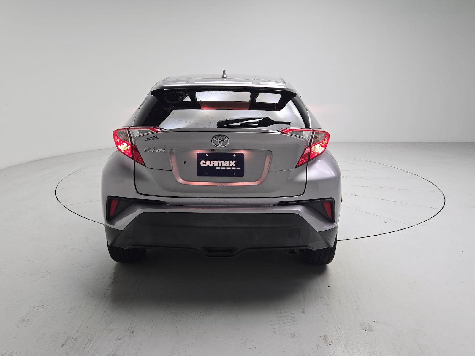 2018 Toyota C-HR XLE - Photo 6
