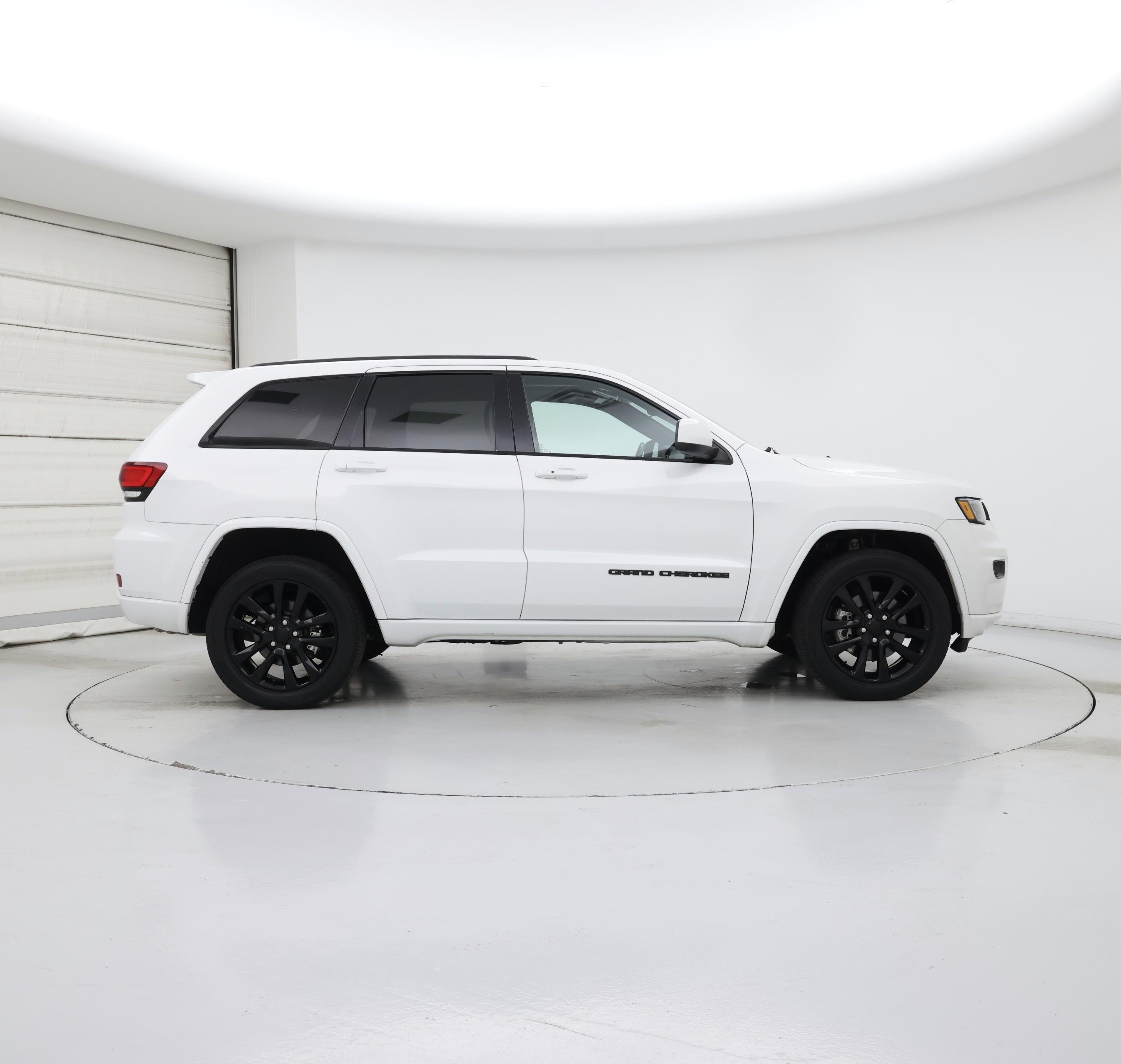 Thumbnail: 2021 Jeep Grand Cherokee - 7