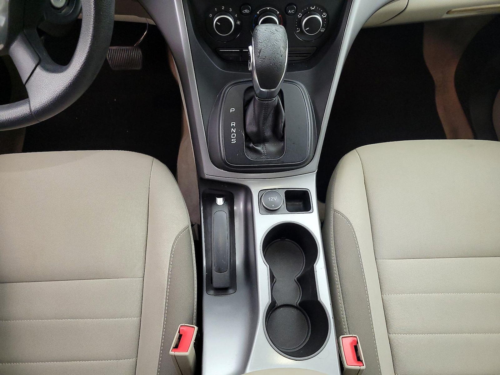 2015 Ford Escape SE - Photo 18