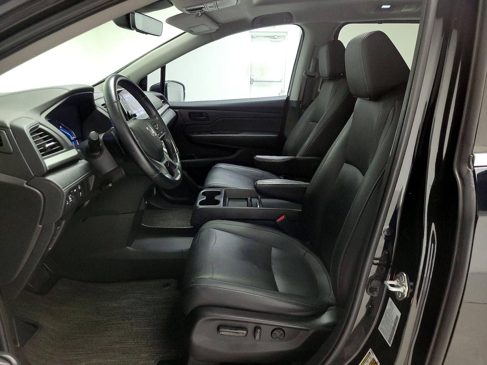 2023 Honda Odyssey EX-L - Photo 12