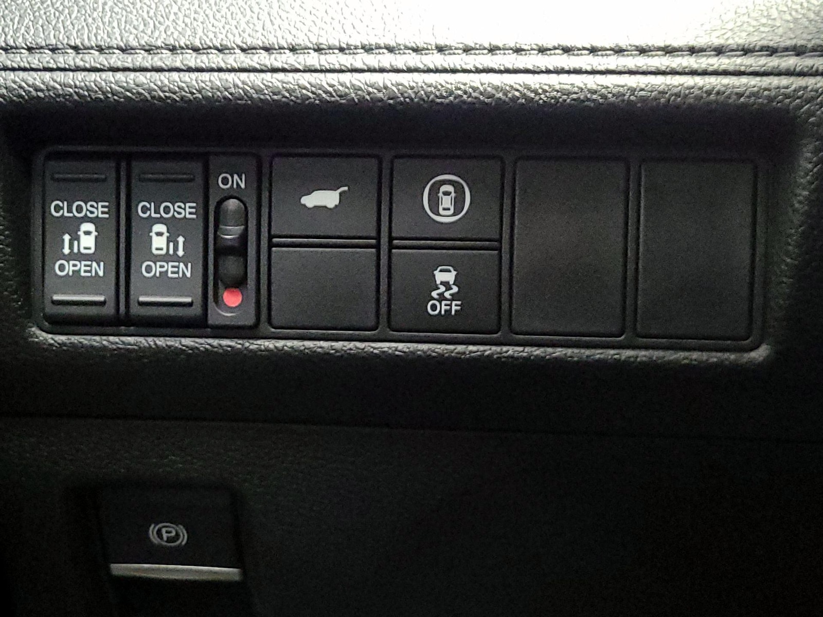 2023 Honda Odyssey EX-L - Photo 14