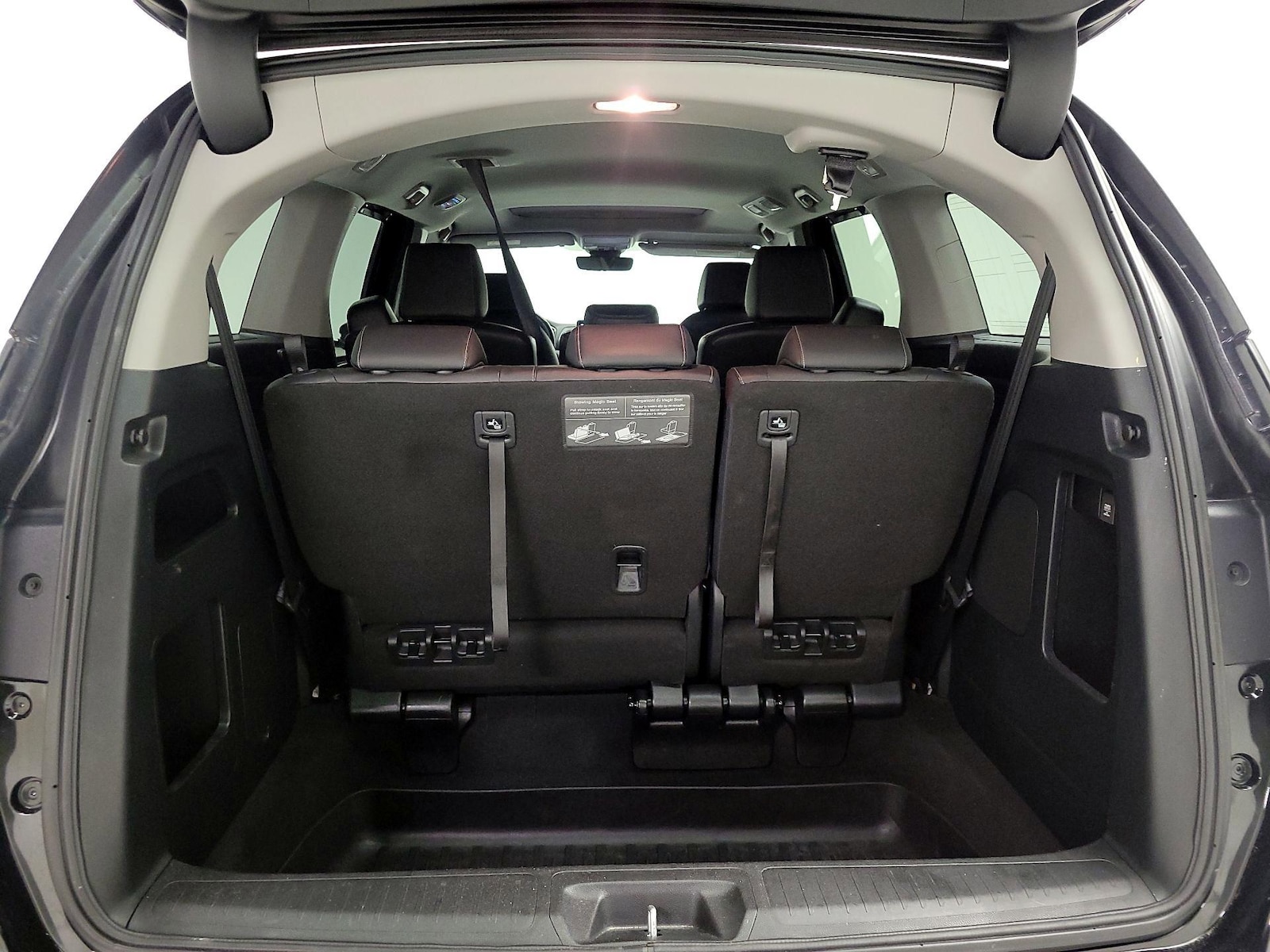 2023 Honda Odyssey EX-L - Photo 23