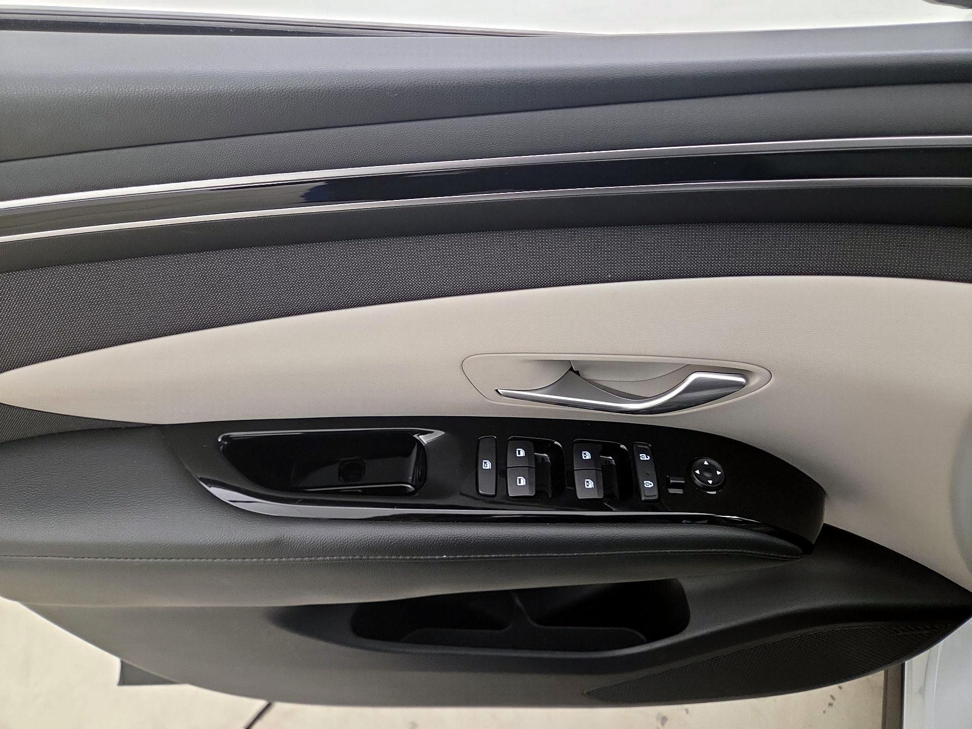 Thumbnail: 2022 Hyundai Tucson - 12