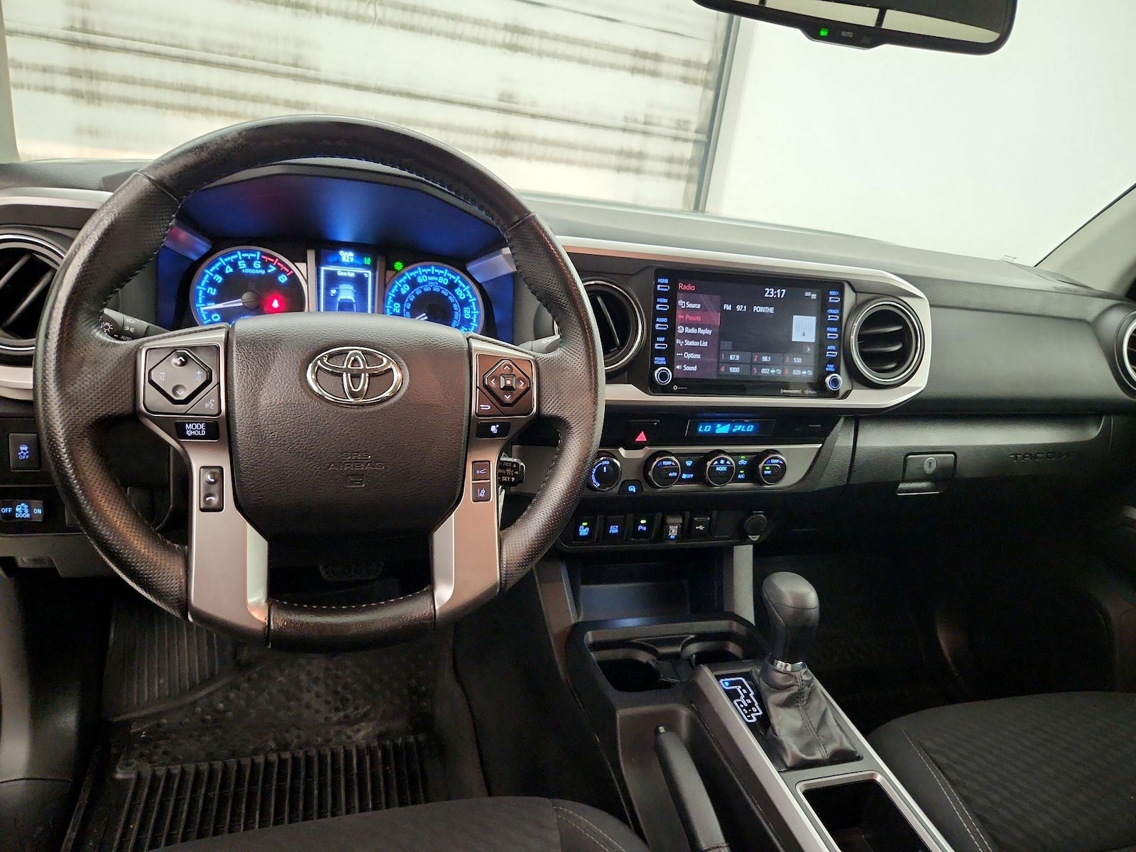 2022 Toyota Tacoma SR5 - Photo 10