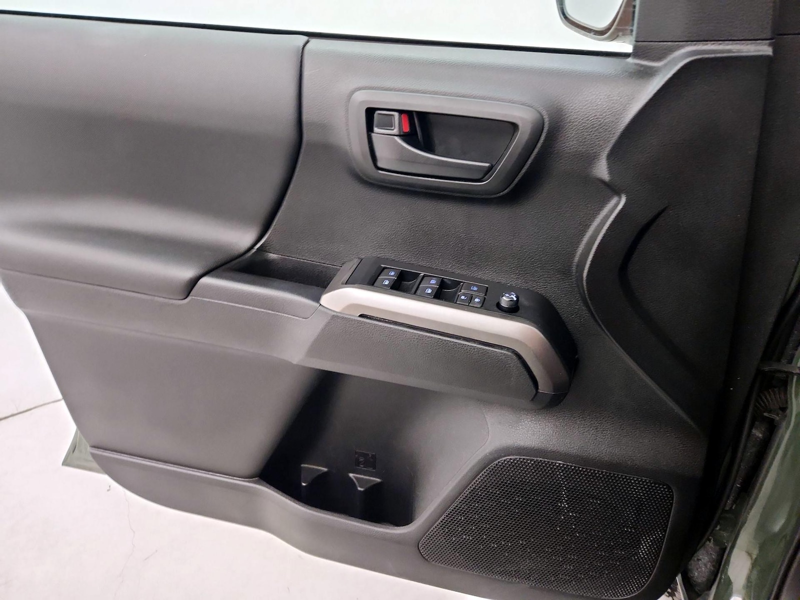 2022 Toyota Tacoma SR5 - Photo 13