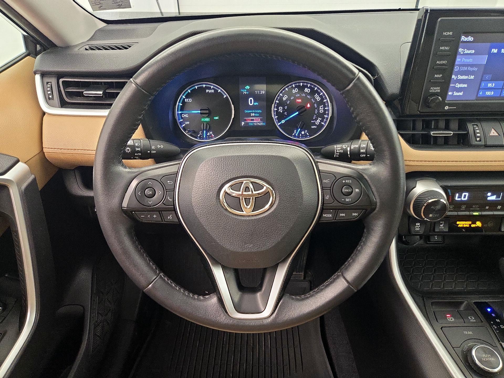 Thumbnail: 2021 Toyota RAV4 - 10