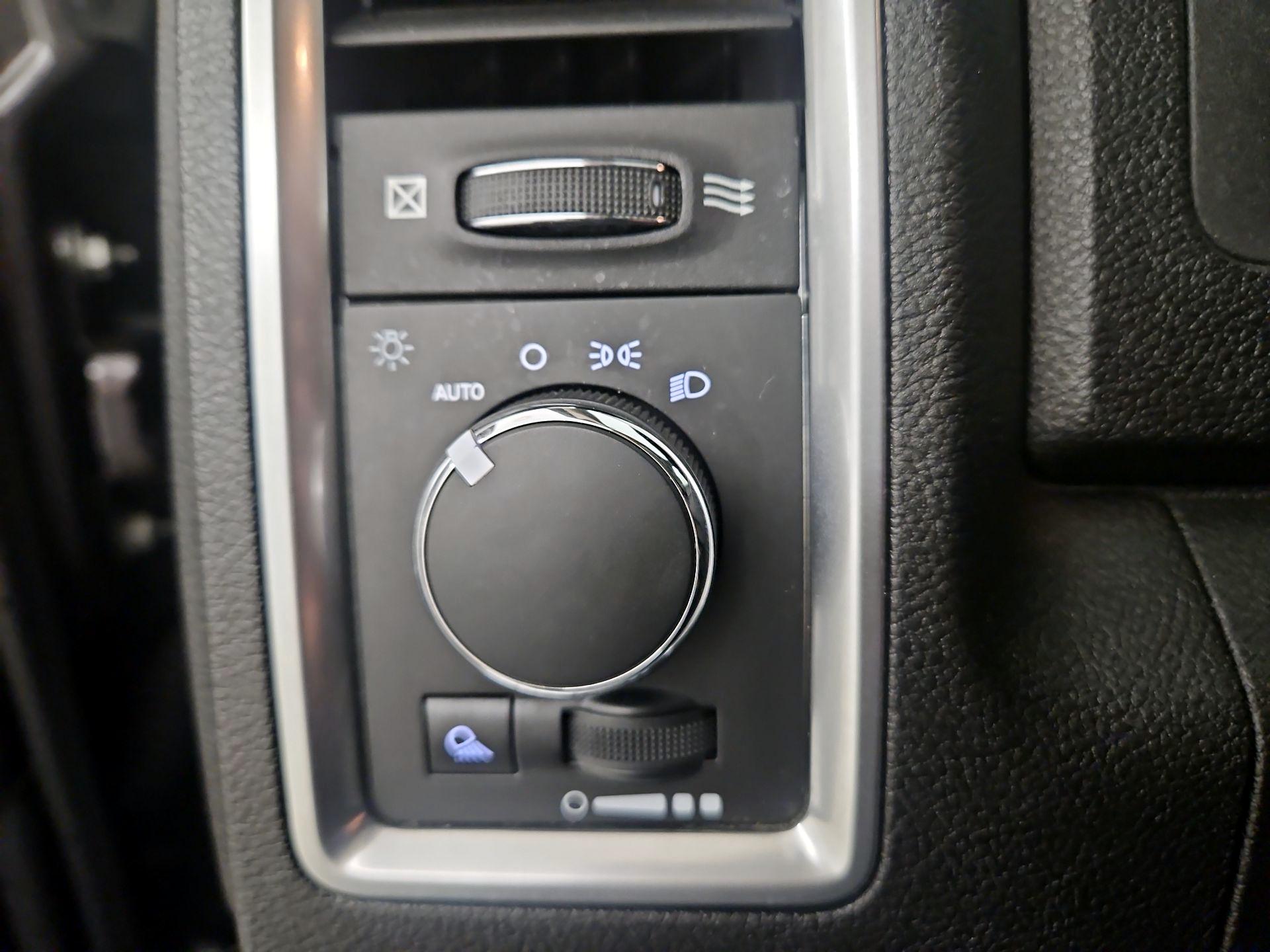 Thumbnail: 2021 RAM 1500 Classic - 13