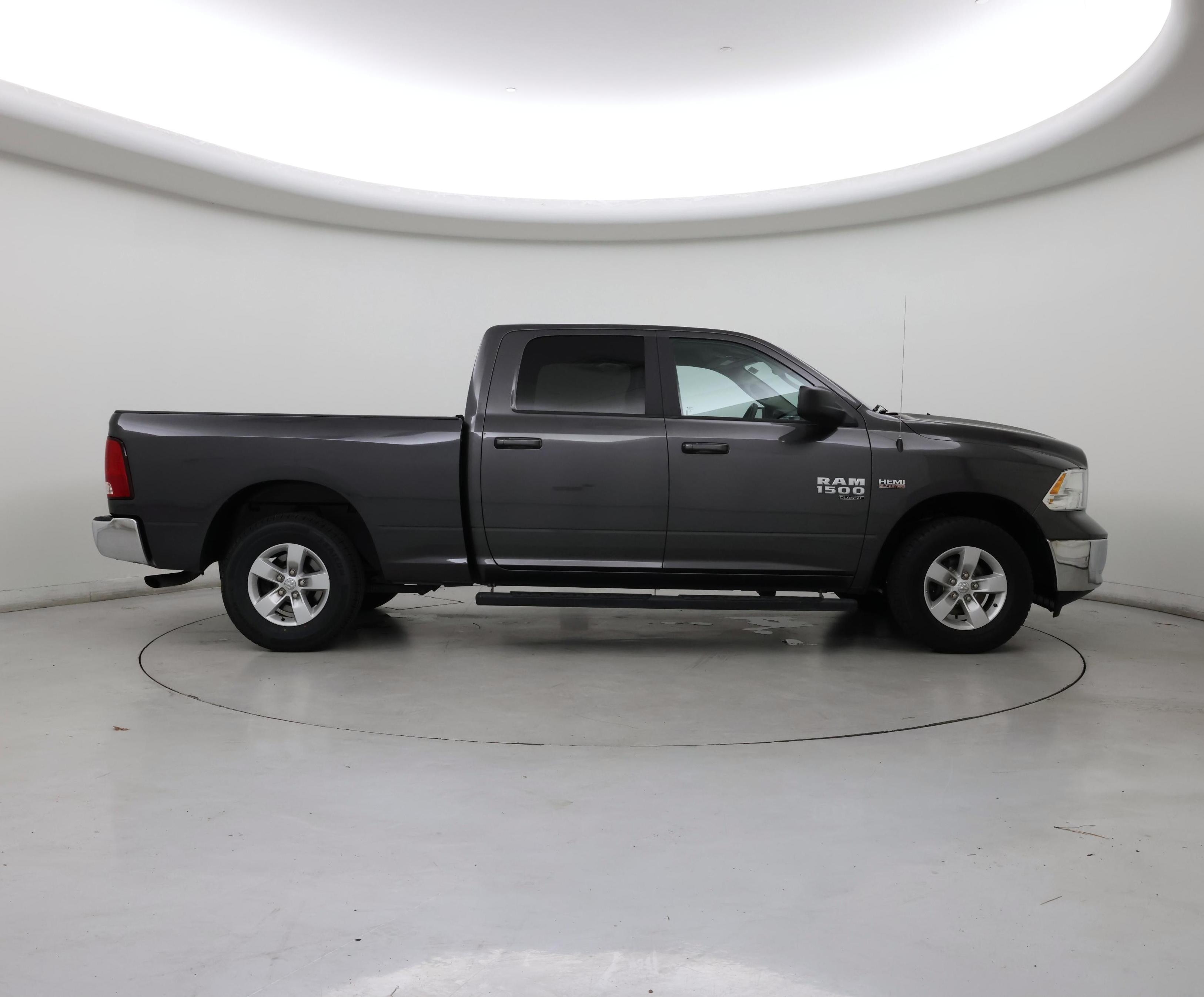 Thumbnail: 2021 RAM 1500 Classic - 7