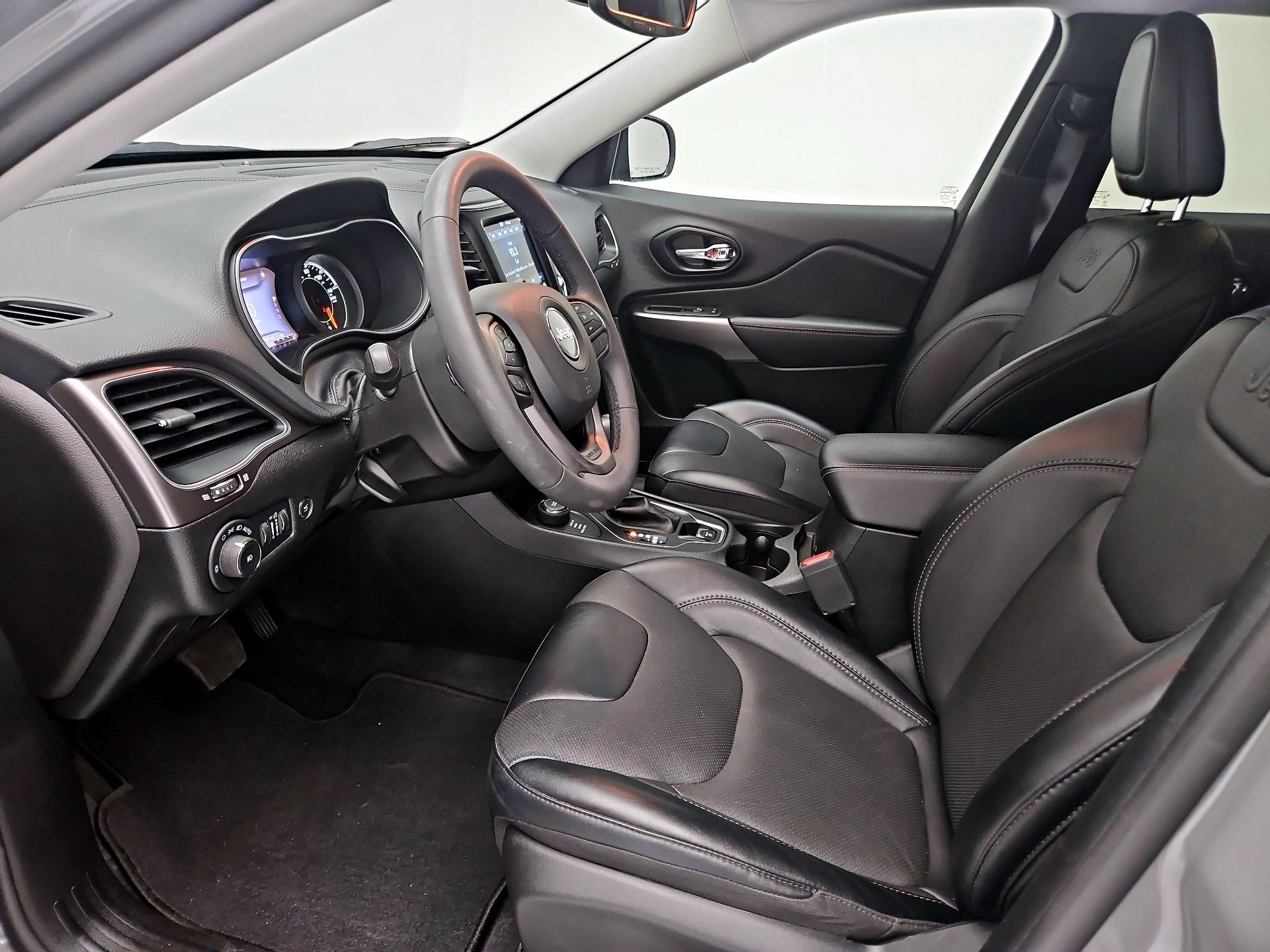Thumbnail: 2022 Jeep Cherokee - 11