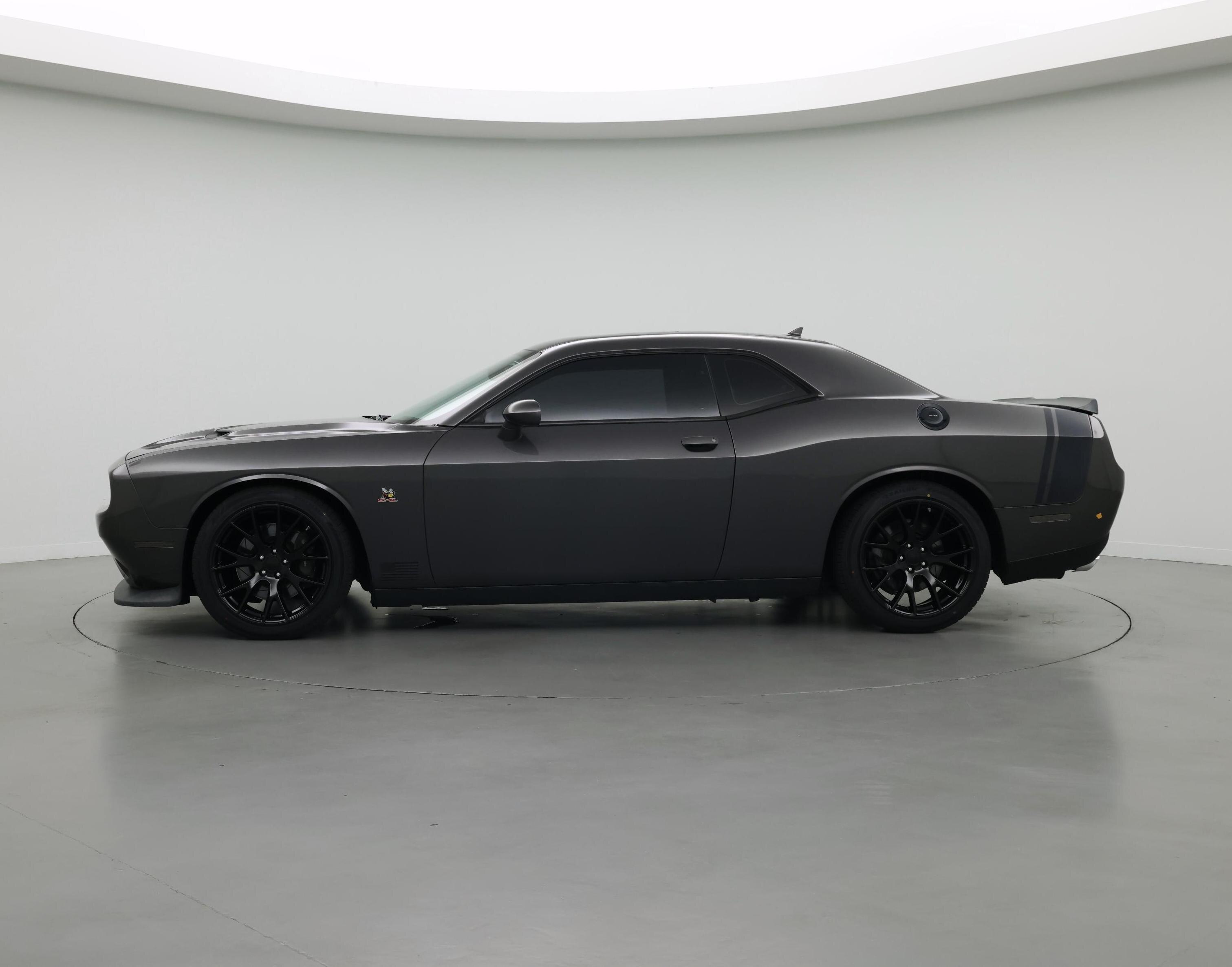 Thumbnail: 2015 Dodge Challenger - 3