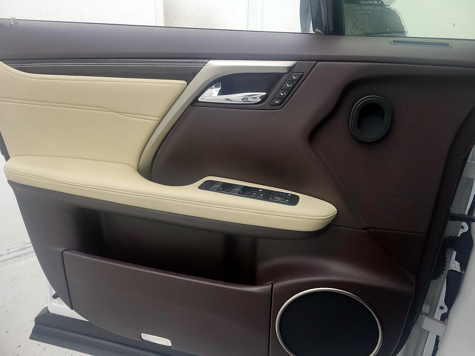 Thumbnail: 2019 Lexus RX - 12