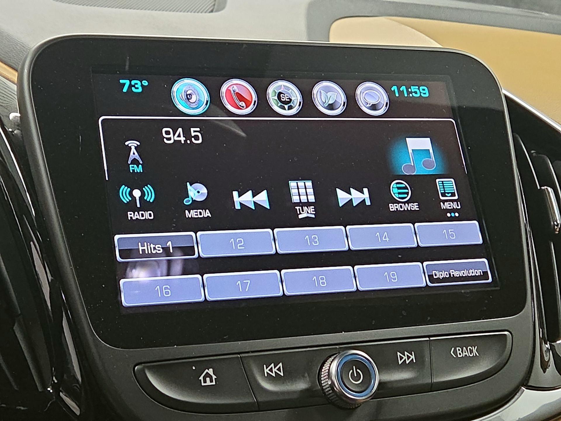 Thumbnail: 2017 Chevrolet Volt - 16