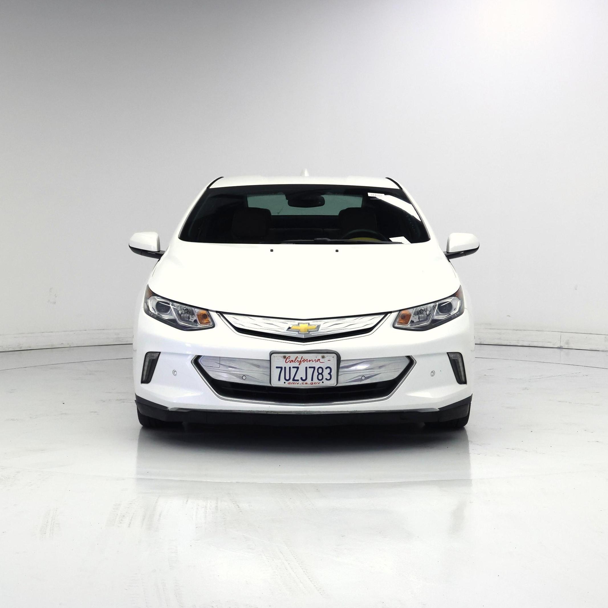 Thumbnail: 2017 Chevrolet Volt - 5