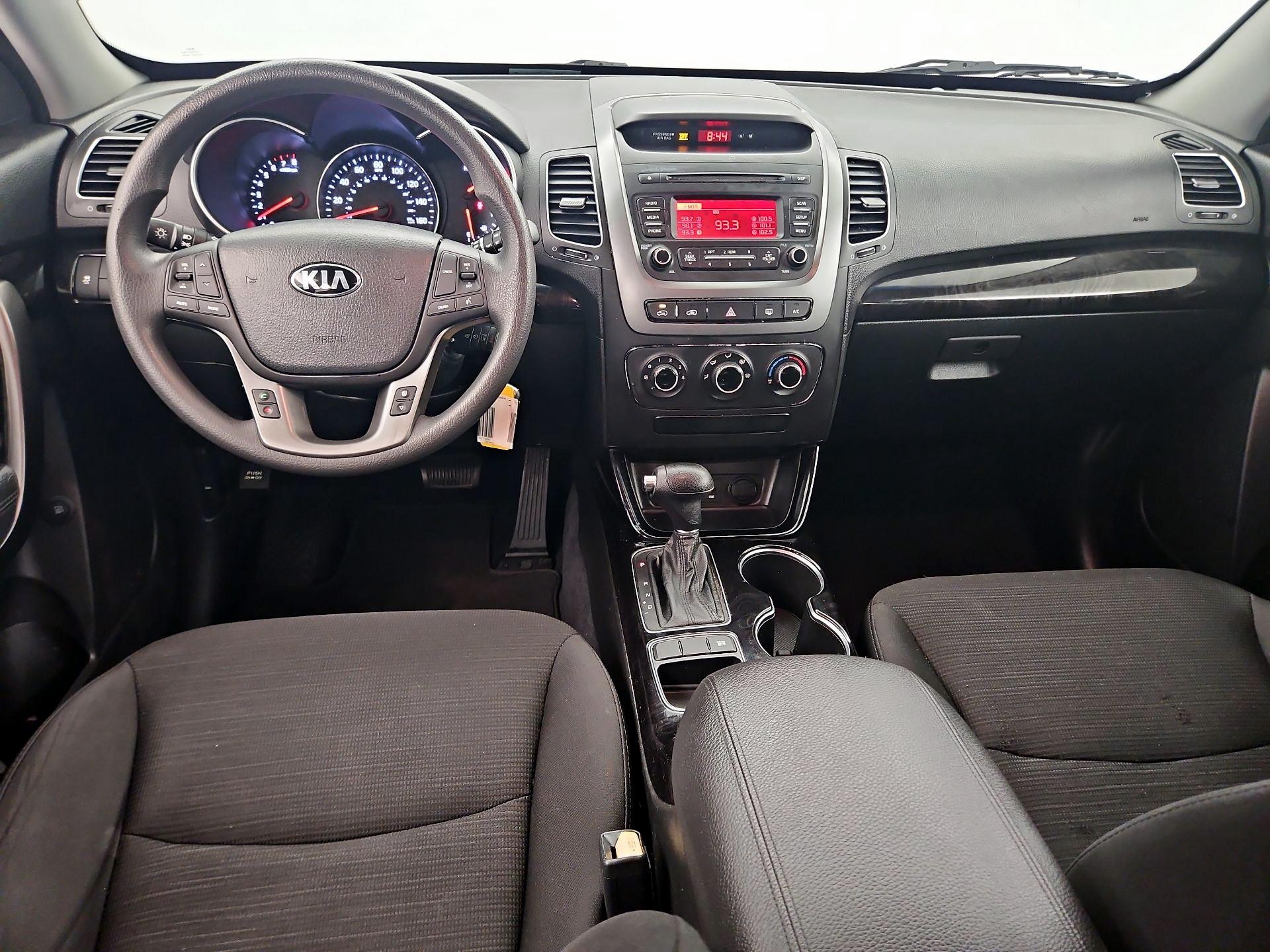 Thumbnail: 2015 Kia Sorento - 9