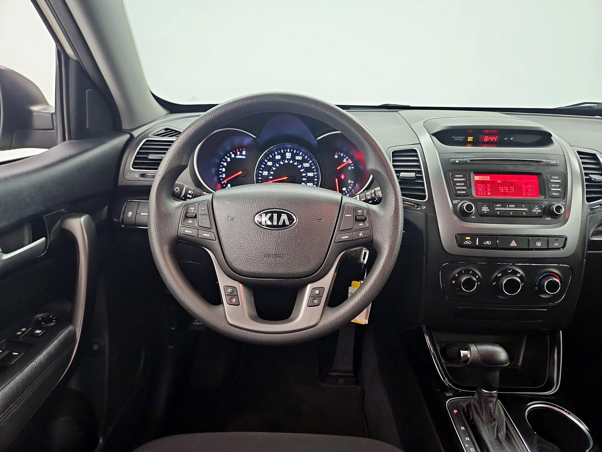Thumbnail: 2015 Kia Sorento - 10