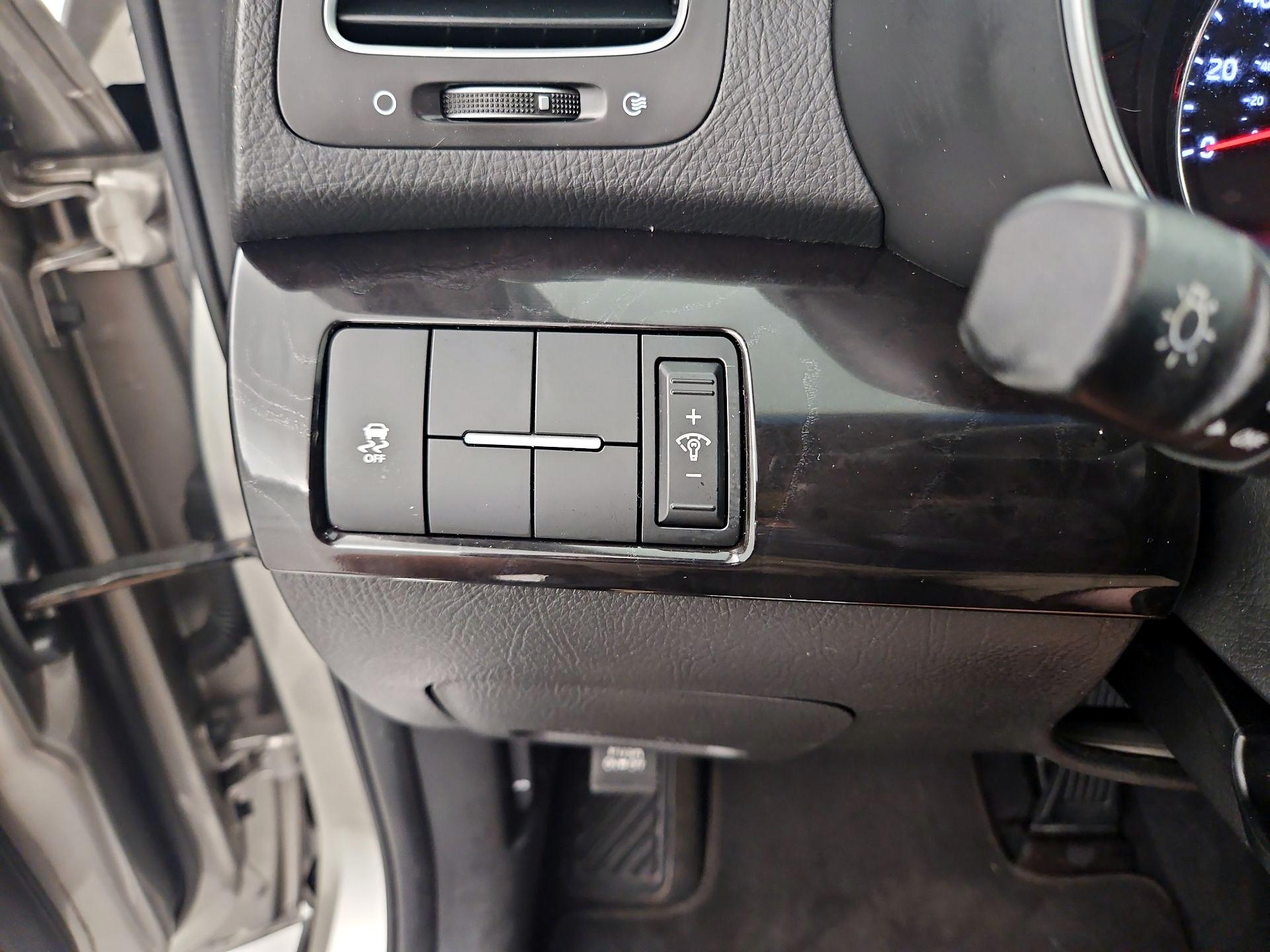 Thumbnail: 2015 Kia Sorento - 13