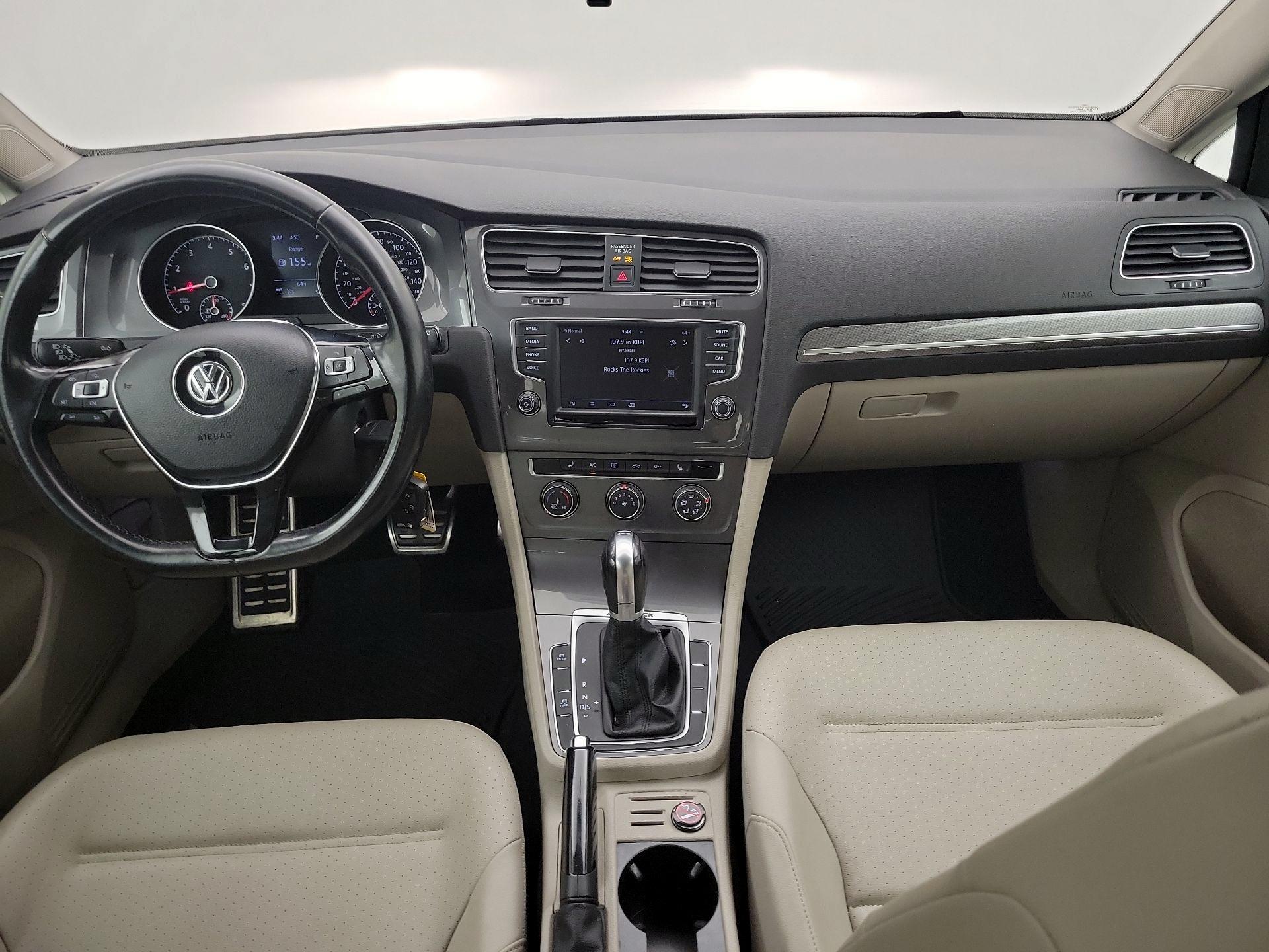 Thumbnail: 2017 Volkswagen Golf - 9