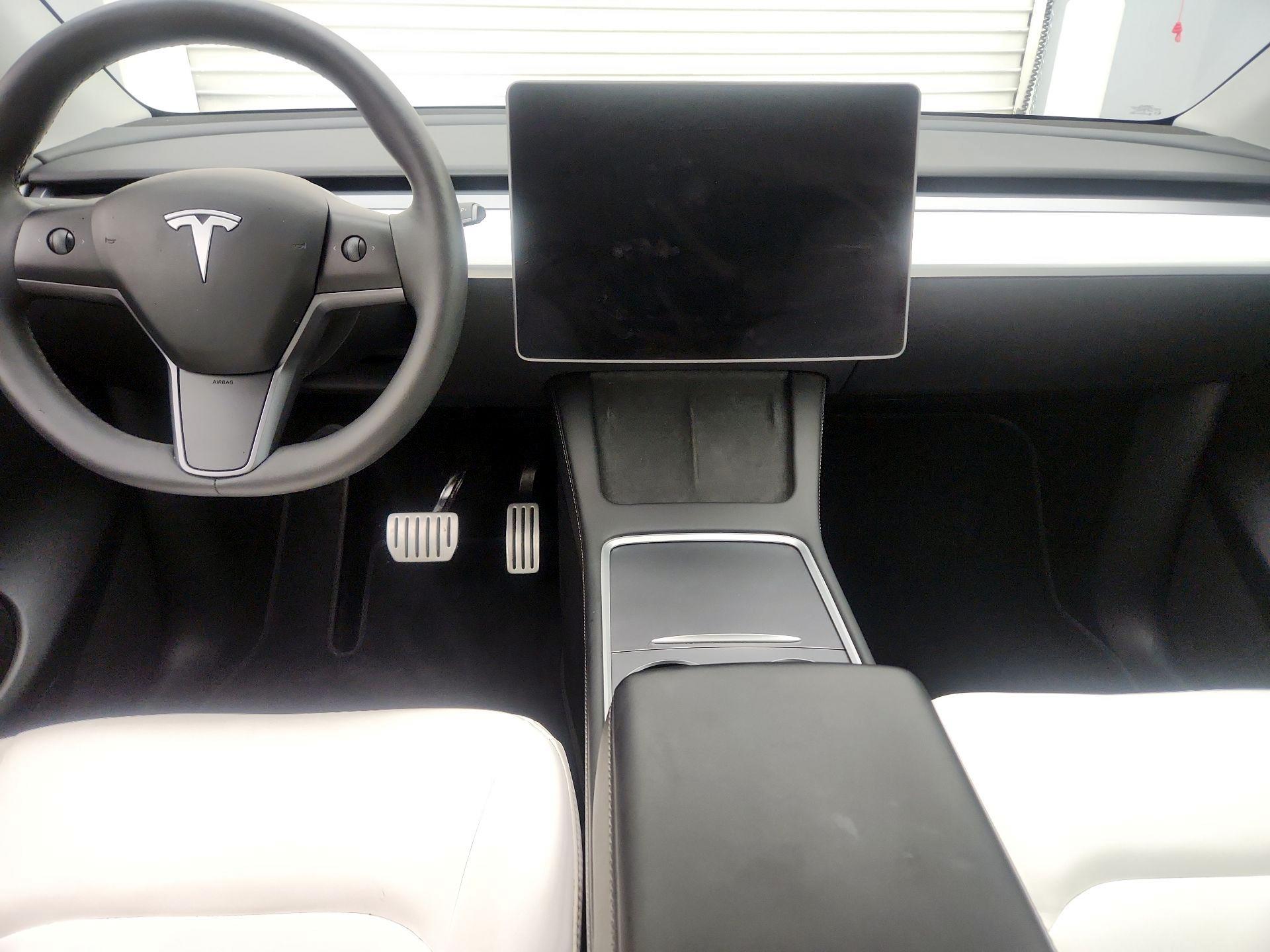 Thumbnail: 2023 Tesla Model Y - 9