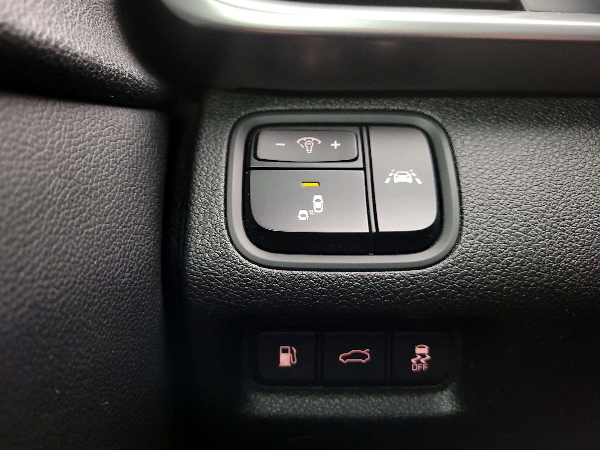 Thumbnail: 2019 Kia Optima - 13