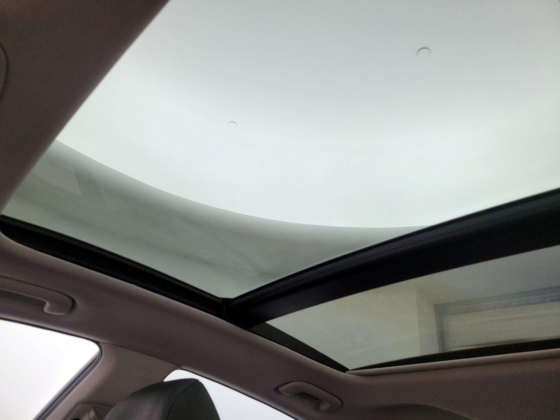 Thumbnail: 2019 Kia Optima - 19