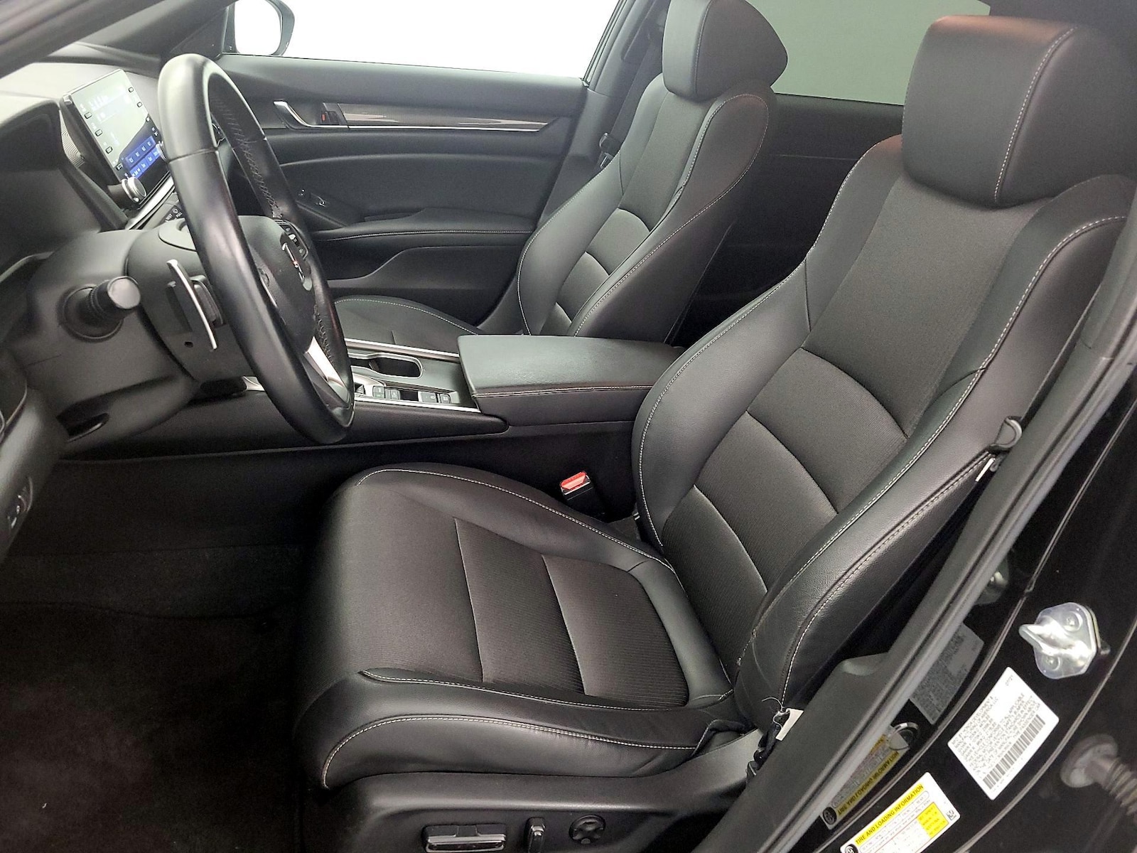 Power Seat(s) & Side Airbags