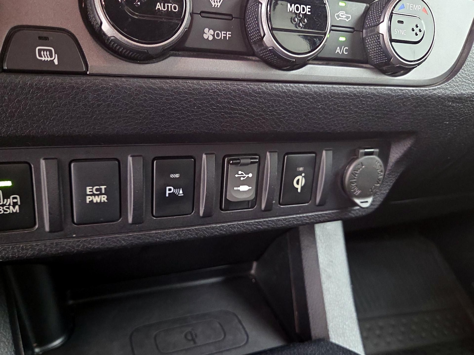 2017 Toyota Tacoma TRD Off Road - Photo 20