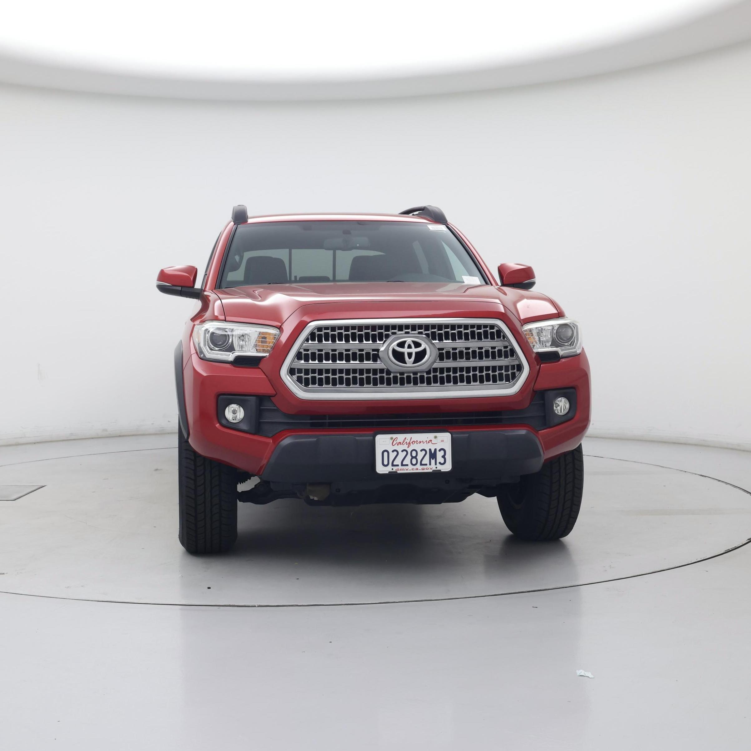 Thumbnail: 2017 Toyota Tacoma - 5