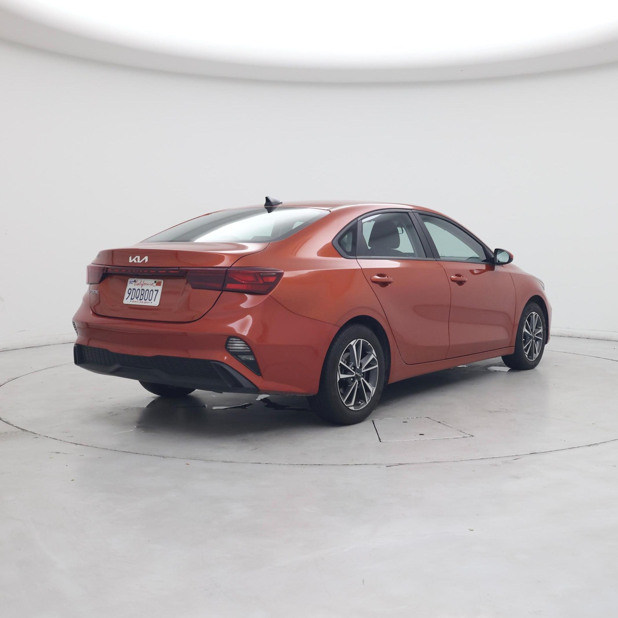 Thumbnail: 2023 Kia Forte - 8