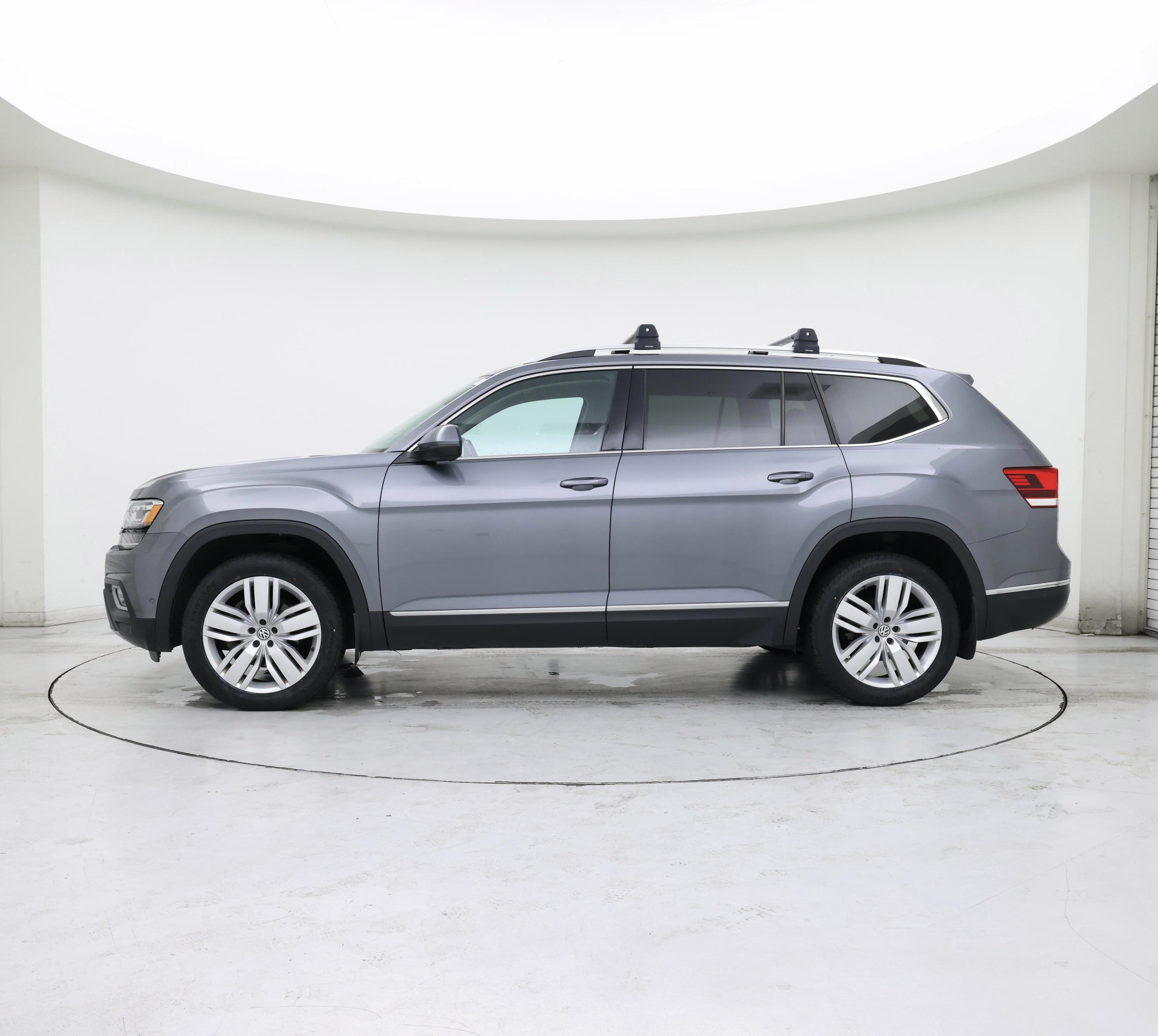 Thumbnail: 2018 Volkswagen Atlas - 3