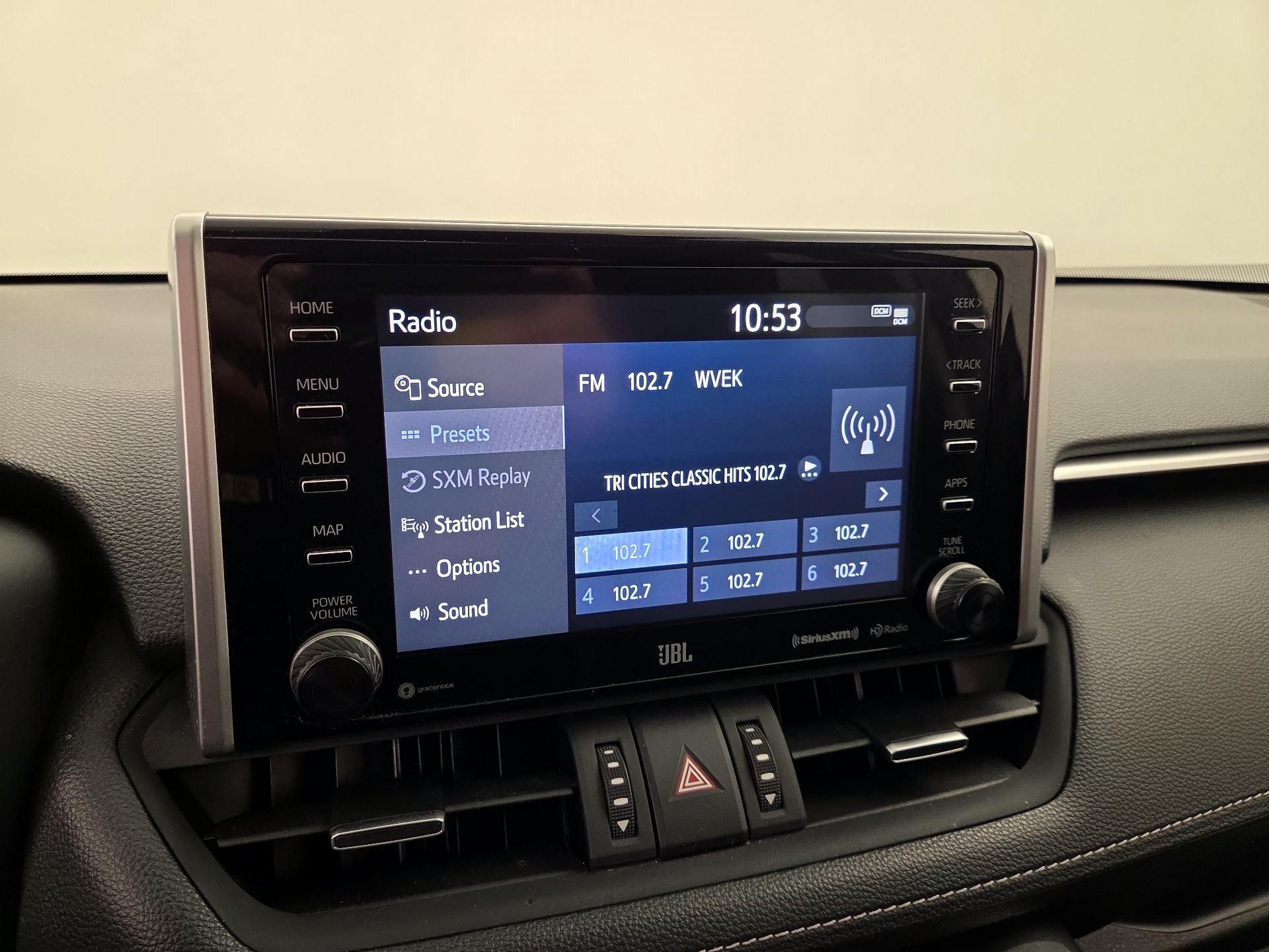 Thumbnail: 2020 Toyota RAV4 - 15
