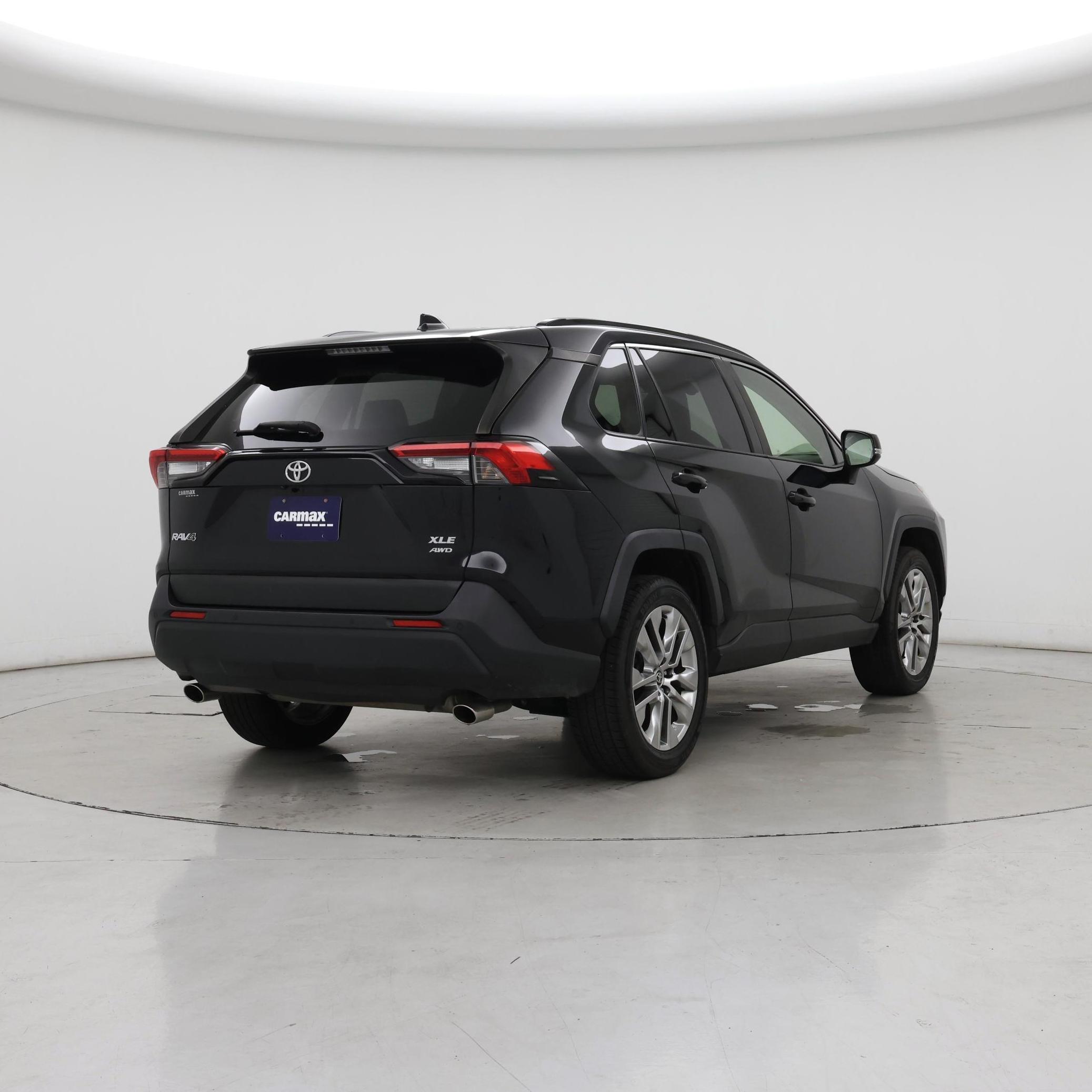 Thumbnail: 2020 Toyota RAV4 - 8