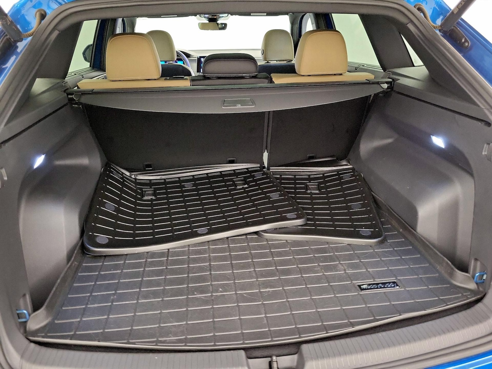 2024 Volkswagen Atlas Cross Sport SE w/Tech - Photo 22