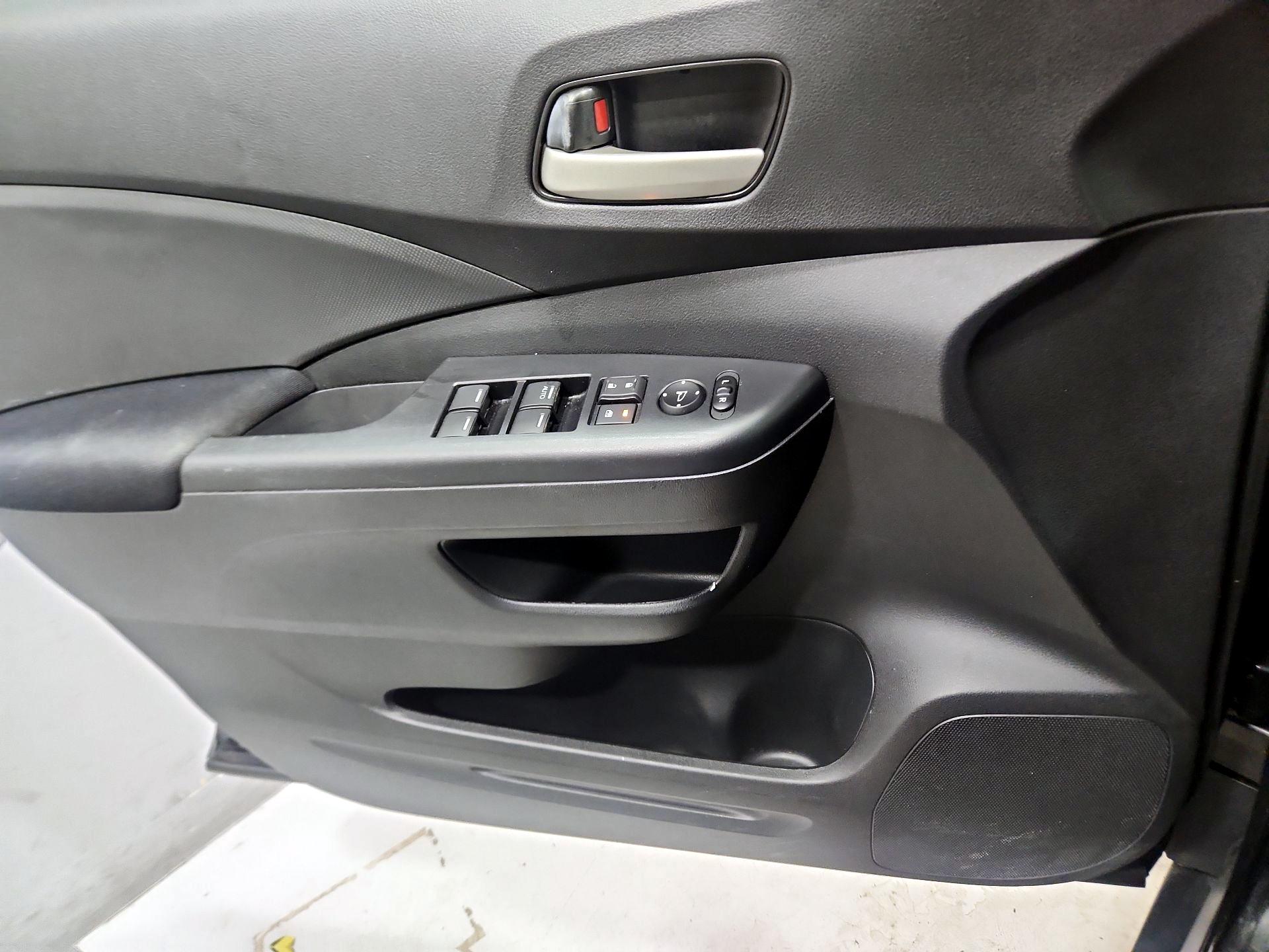 Thumbnail: 2016 Honda CR-V - 12