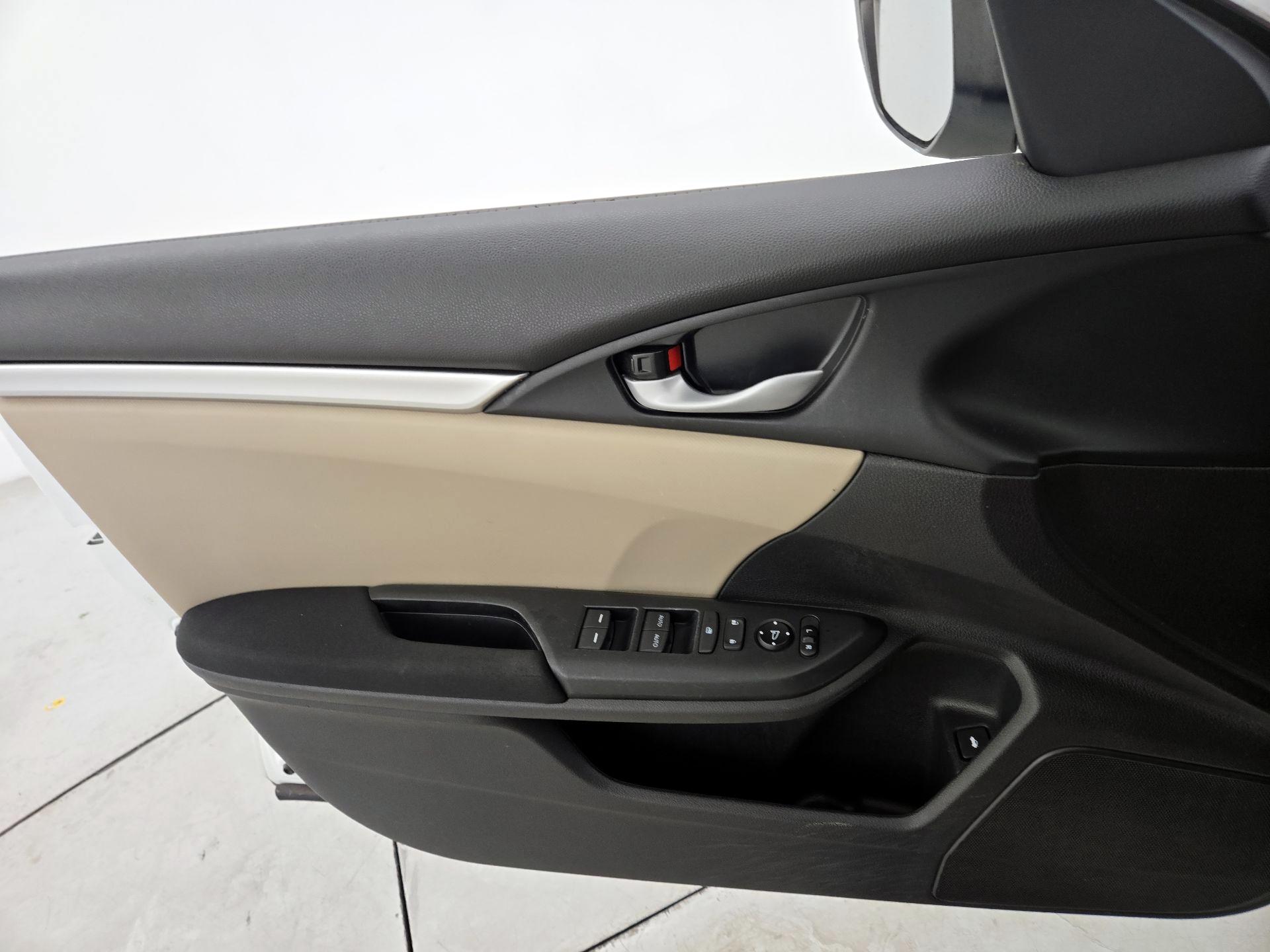 Thumbnail: 2018 Honda Civic - 12
