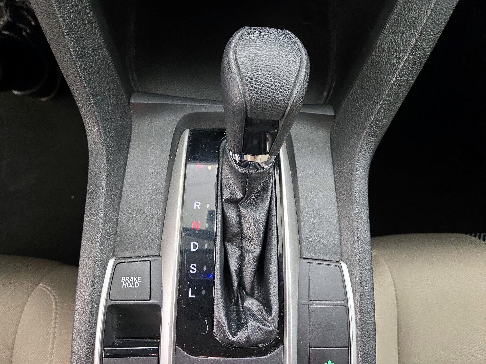 Thumbnail: 2018 Honda Civic - 17