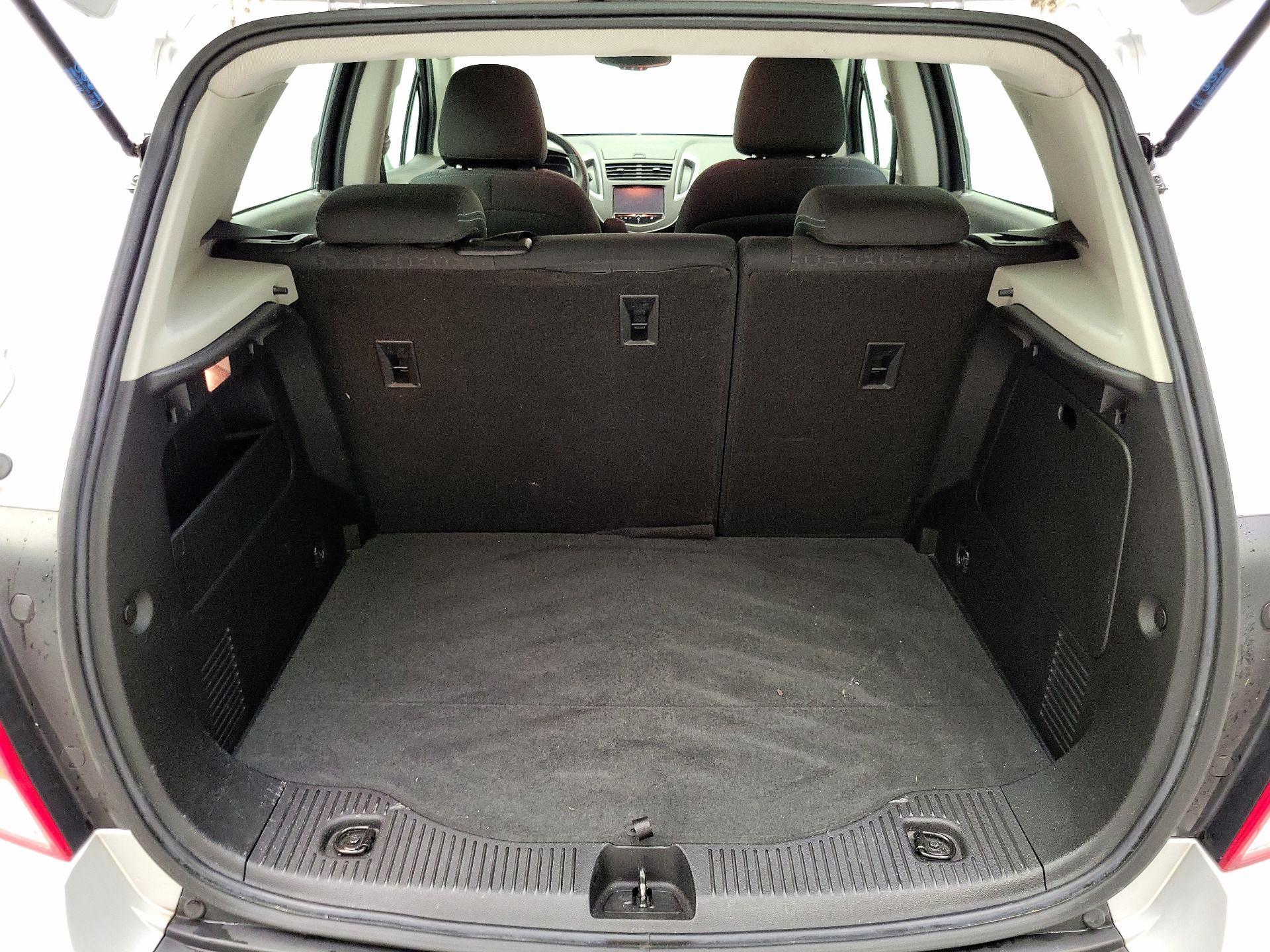 Thumbnail: 2016 Chevrolet Trax - 19
