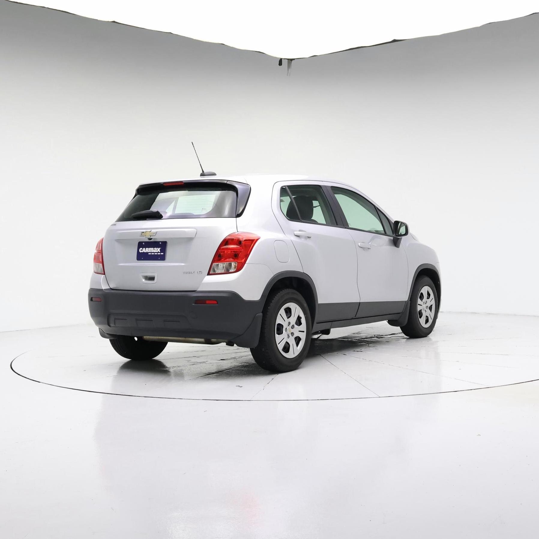 Thumbnail: 2016 Chevrolet Trax - 8