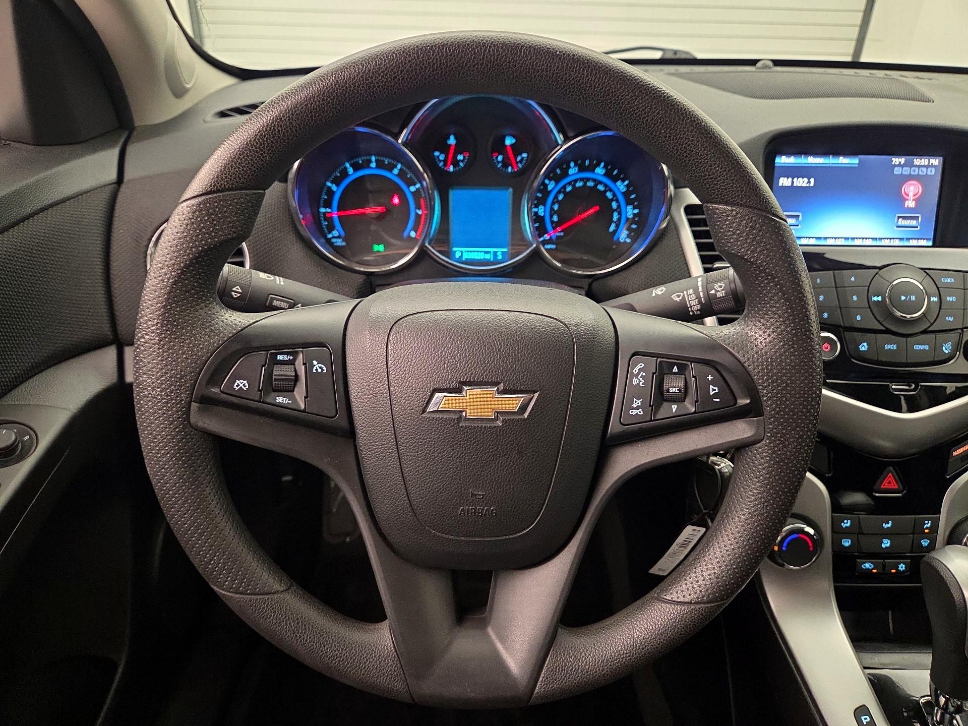 Thumbnail: 2015 Chevrolet Cruze - 10