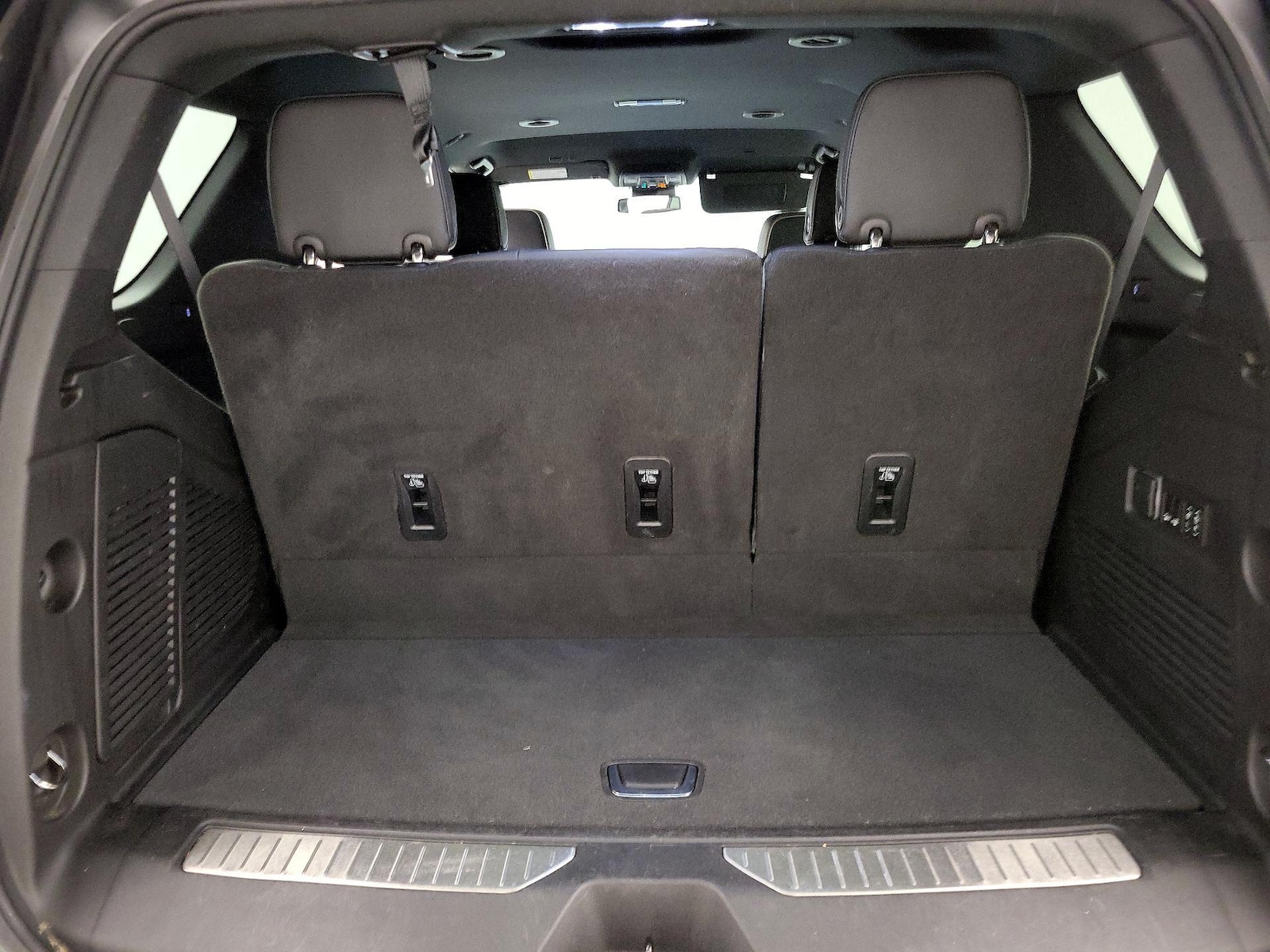 2023 Chevrolet Tahoe Premier - Photo 23