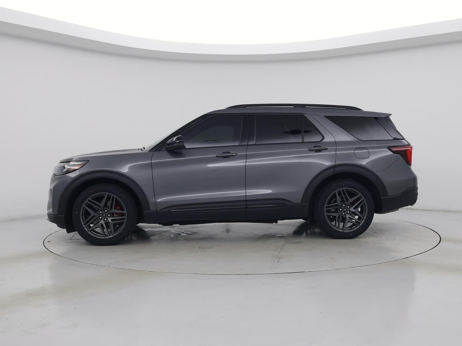 2025 Ford Explorer ST - Photo 4