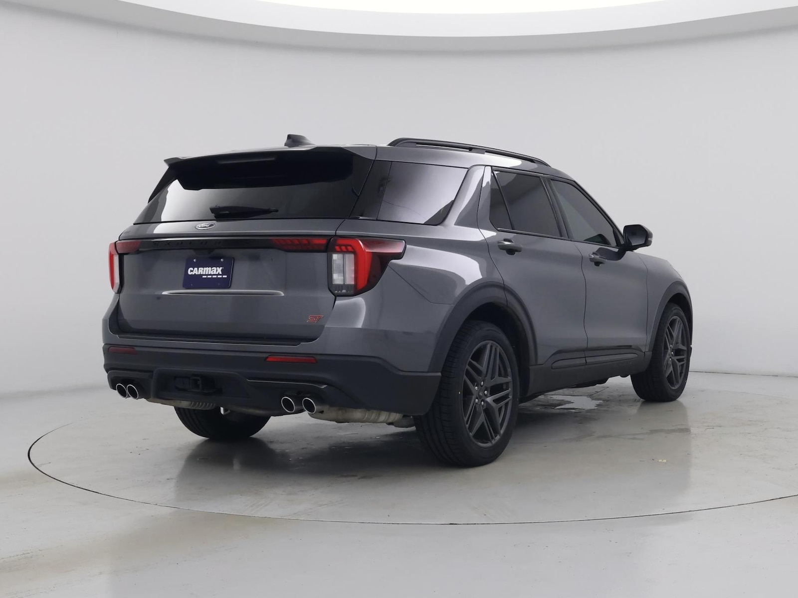 2025 Ford Explorer ST - Photo 9